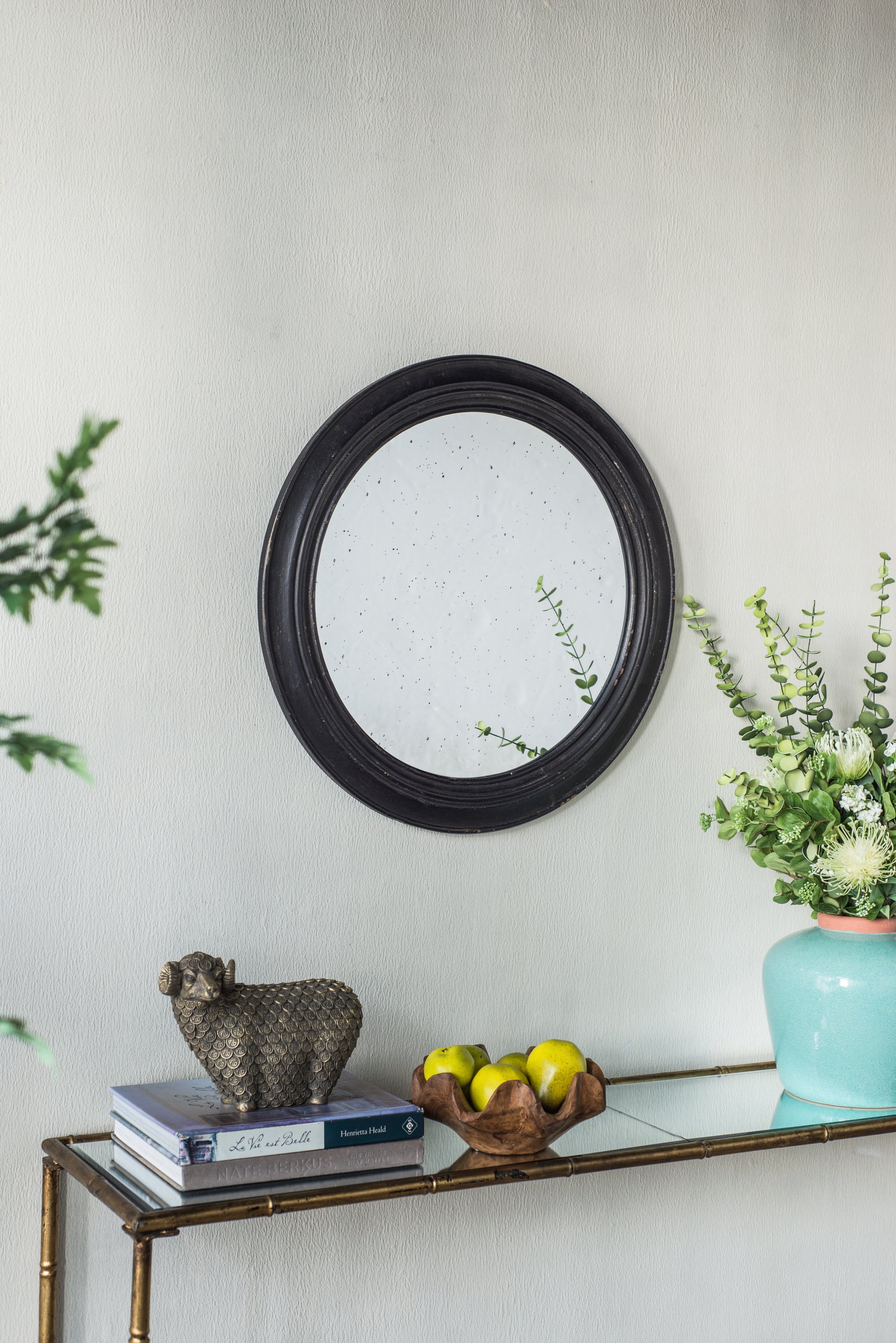 23.5" Circle Wall Mirror With Wooden Black Frame, Antique Classic Accent Mirror, For Living Room, Foyer, Bathroom, Office Black Mdf Glass