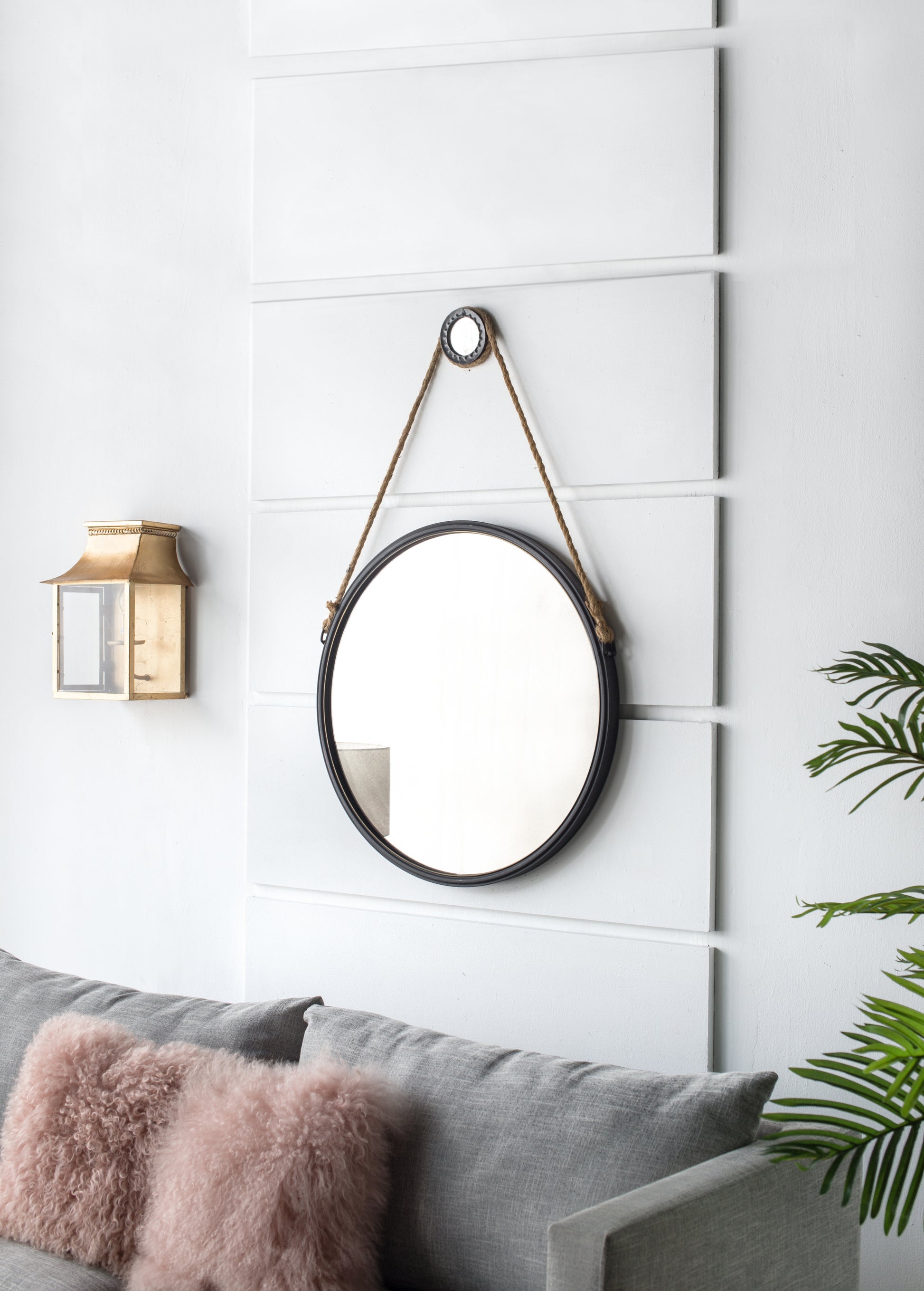 29.5" In On Trend Hanging Round Mirror With Black Framed And With Rope Strap Contemporary Industrial Decor For Bathroom, Bedroom, Or Living Space Black Iron