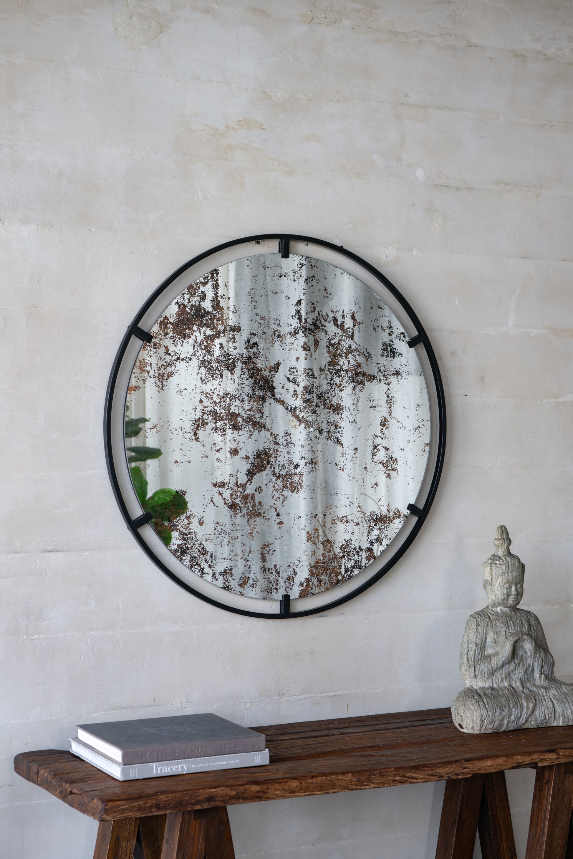 D31.5X0.5" Theodor Mirror With Industrial Design Round Mirror With Metal Frame For Wall Decor & Entryway Console Lean Against Wall Black Iron