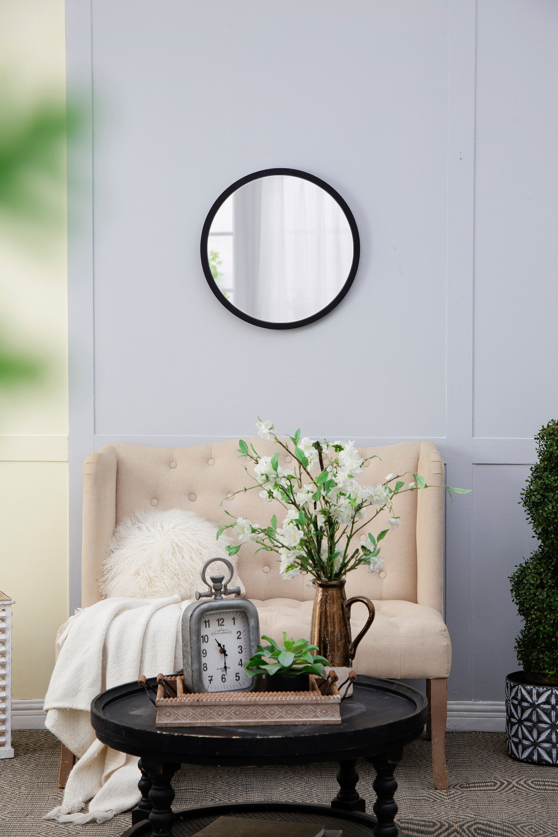 20" X 20" Circle Wall Mirror With Wooden Frame And Black Finish, Wall Mirror For Living Room, Dining Room, Foyer, Bathroom, Office Black Wood Glass