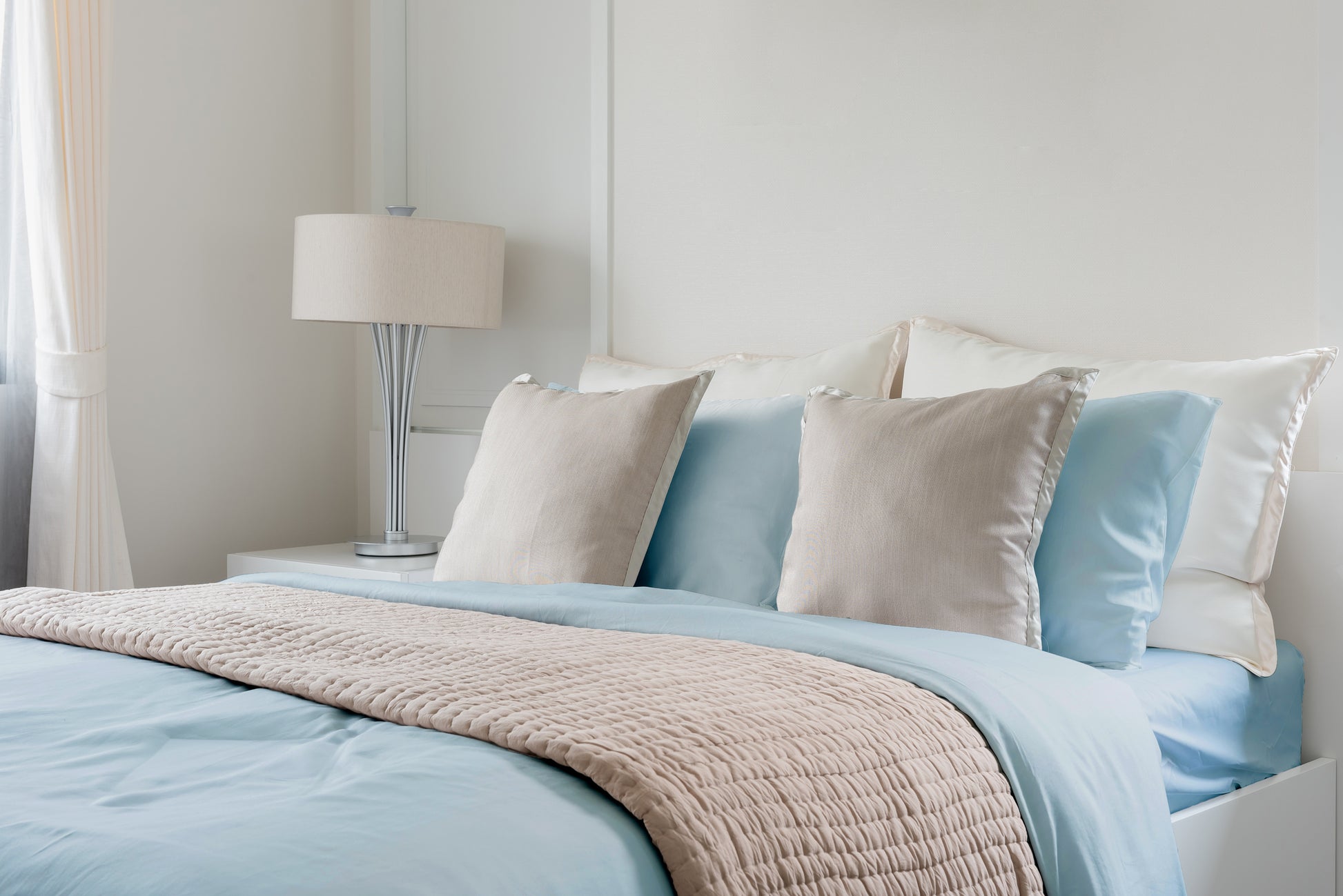 Luxuriously Soft 100% Viscose Derived From Bamboo 4 Piece Sheet Set, Oeko Tex Certified, King Sky Light Blue Bamboo