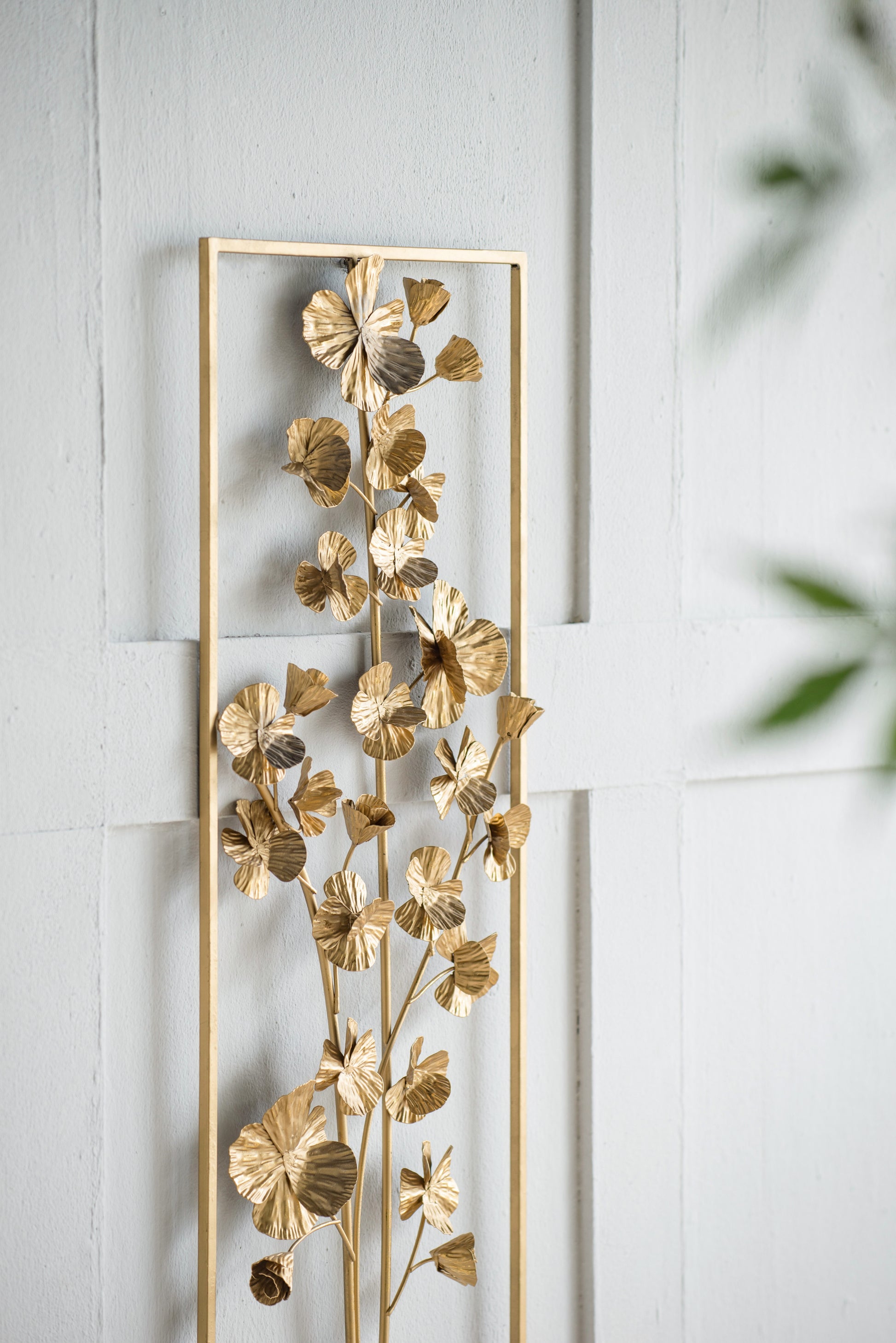 30" X 12" Metal Tree Wall Decor, Vertical Rectangular Flower Wall Accent, Gold Gold Iron