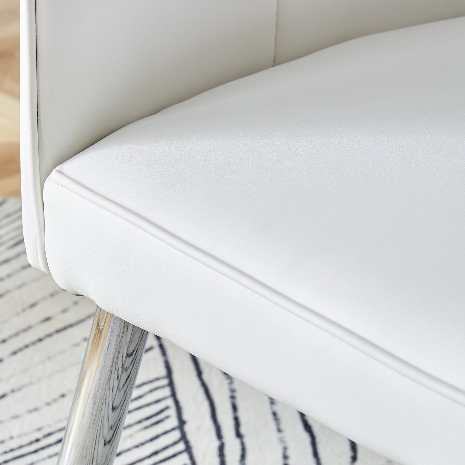 Modern Minimalist Dining Chairs, Office Chairs. 4 Piece Set Of White Pu Seats With Silver Metal Legs. Suitable For Restaurants, Living Rooms, And Offices. C 008 White Pu