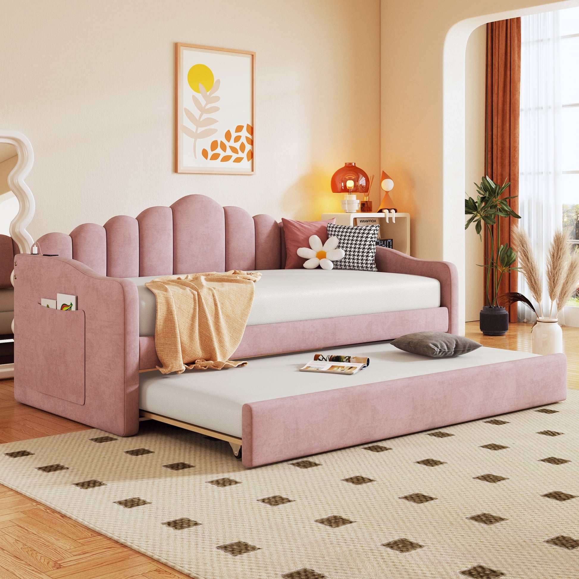 Twin Size Upholstered Daybed With Trundle ,Velvet Sofabed With Usb Charging Ports,No Box Spring Needed,Pink Twin Pink Velvet