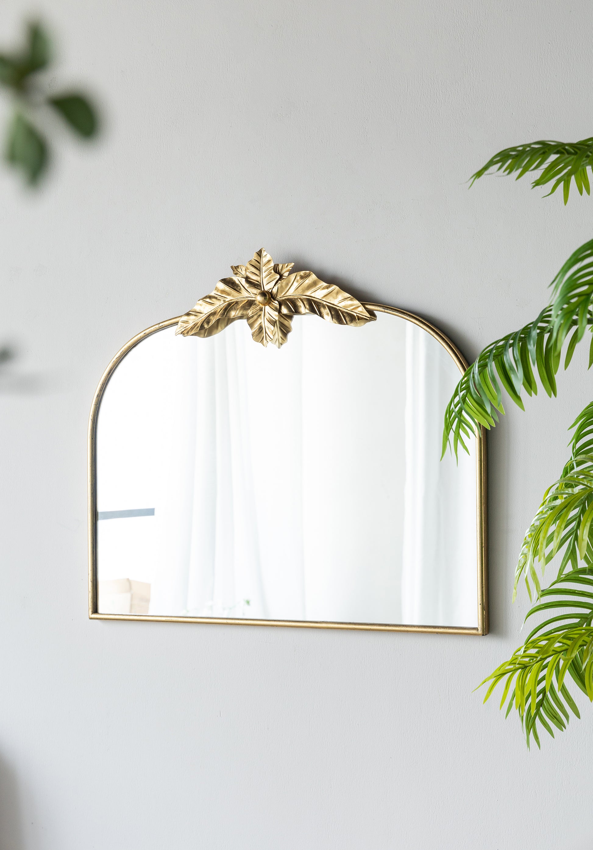 39.5" X 35" Gold Arched Mirror With Metal Frame, Wall Mounted Mirror For Living Room Bedrrom Gold Iron