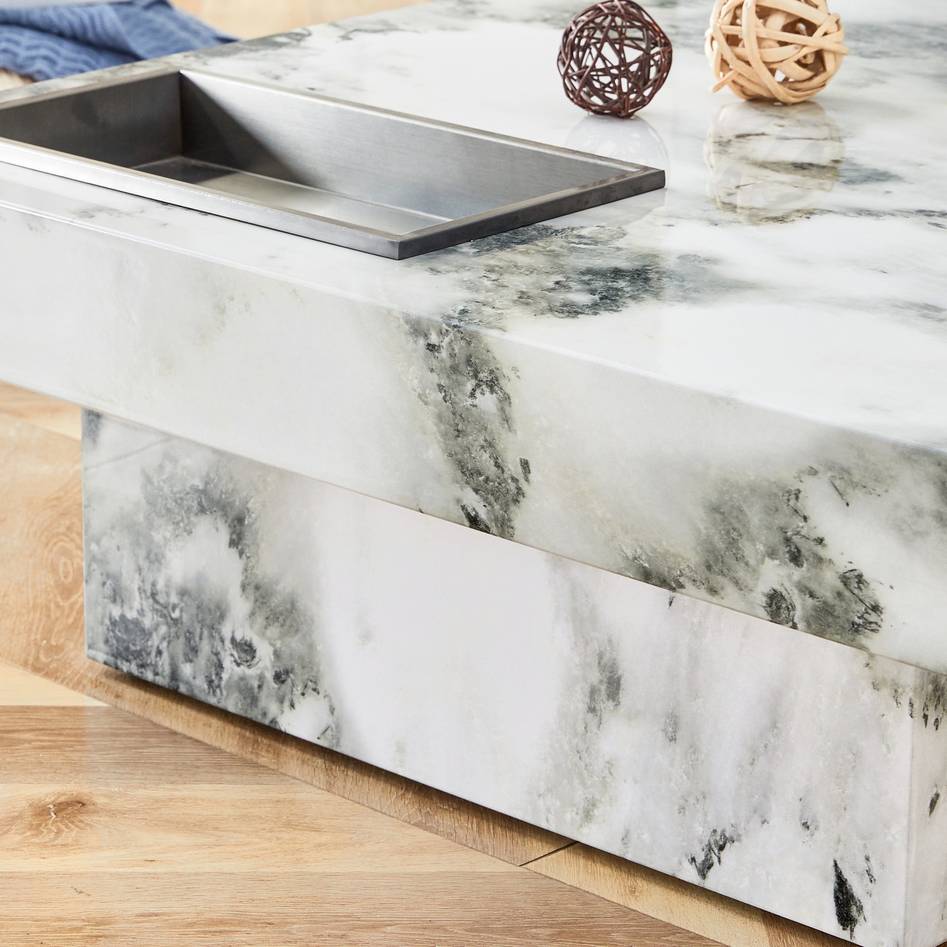 A Modern And Practical Coffee Table, Black And White In Imitation Marble Pattern, Made Of Mdf Material. The Fusion Of Elegance And Natural Fashion 31.4"* 31.4"* 12 " White Mdf