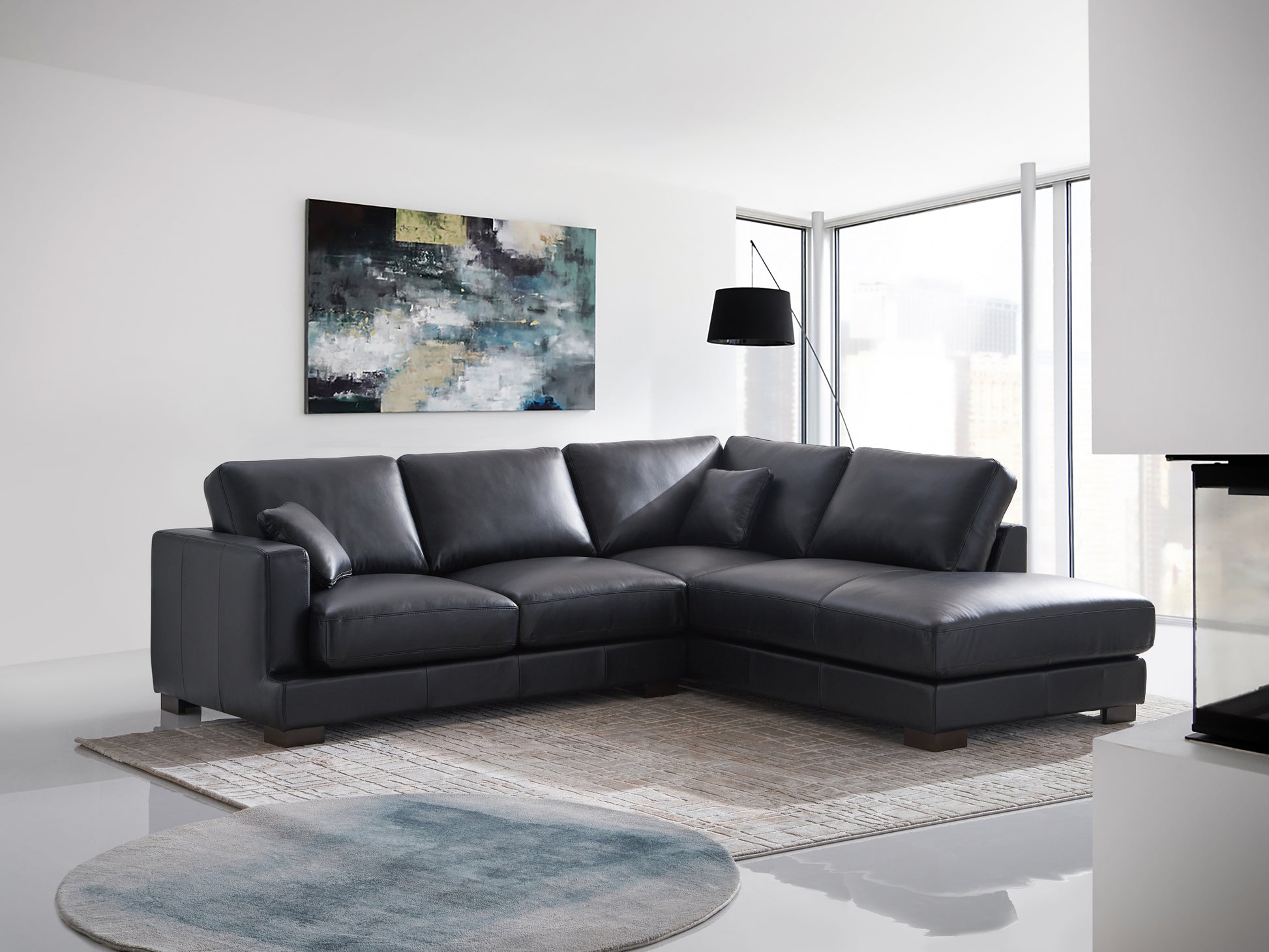 Geralyn Sectional Sofa W 2 Pillows, Black Leather Lv02397 Black Leather