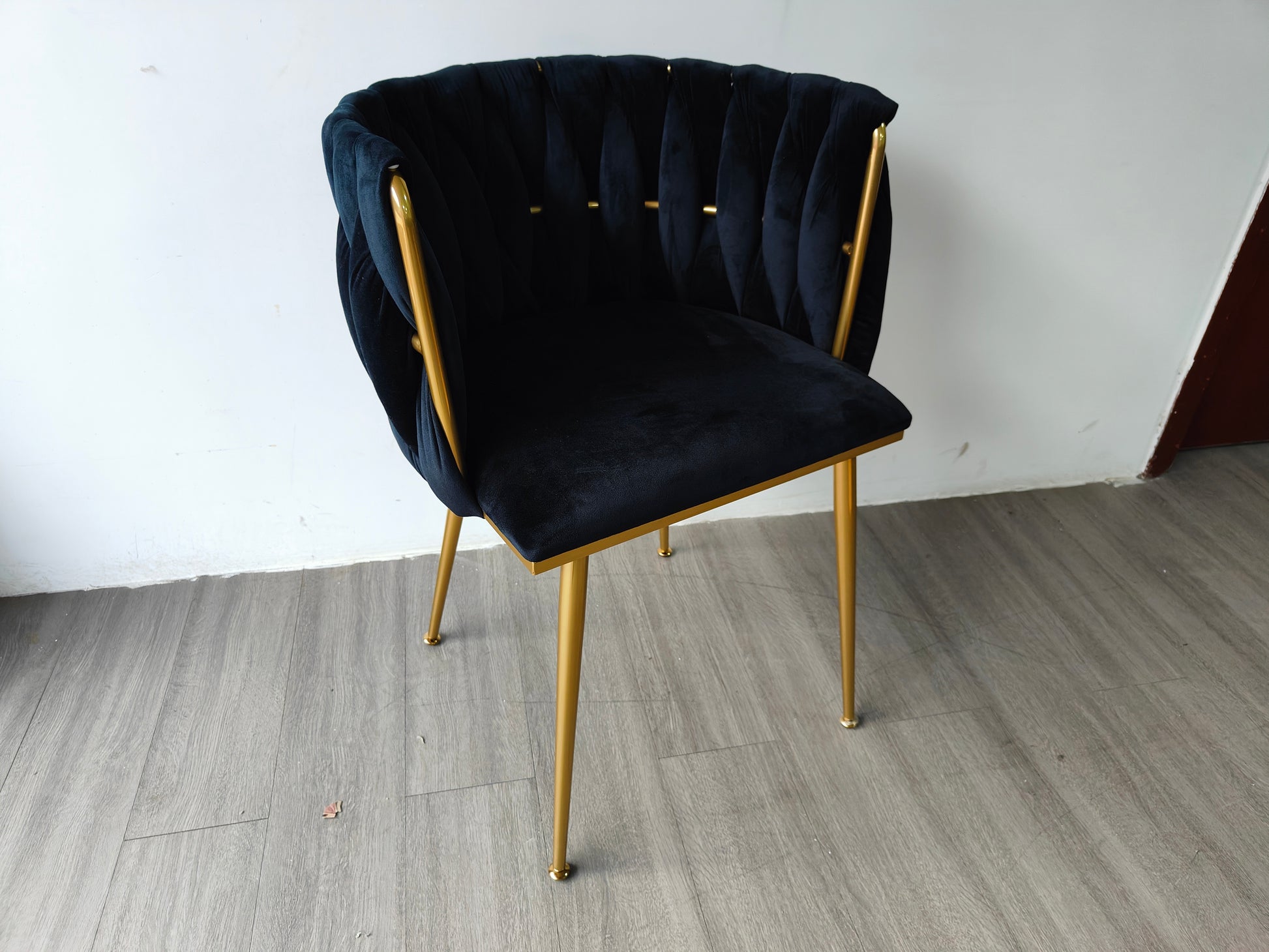 Modern Velvet Dining Chairs Set Of 2, Upholstered Woven Dining Chair With Golden Metal Legs, Upholstered Dining Chairs For Dining Room, Kitchen, Vanity, Living Room Black Foam Velvet