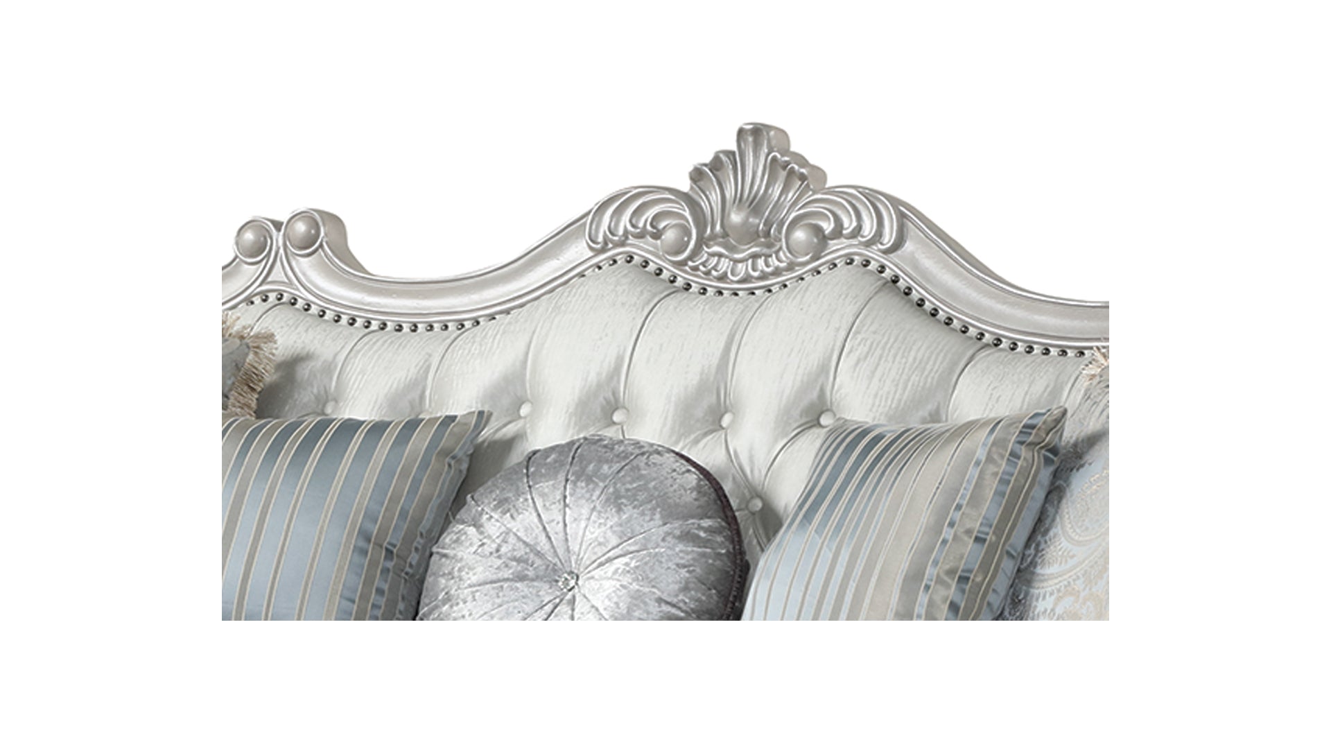 Tuscan Traditional Style Loveseat Made With Wood In Silver Silver Grey Velvet Wood Primary Living Space Soft Tufted Back Traditional Wood