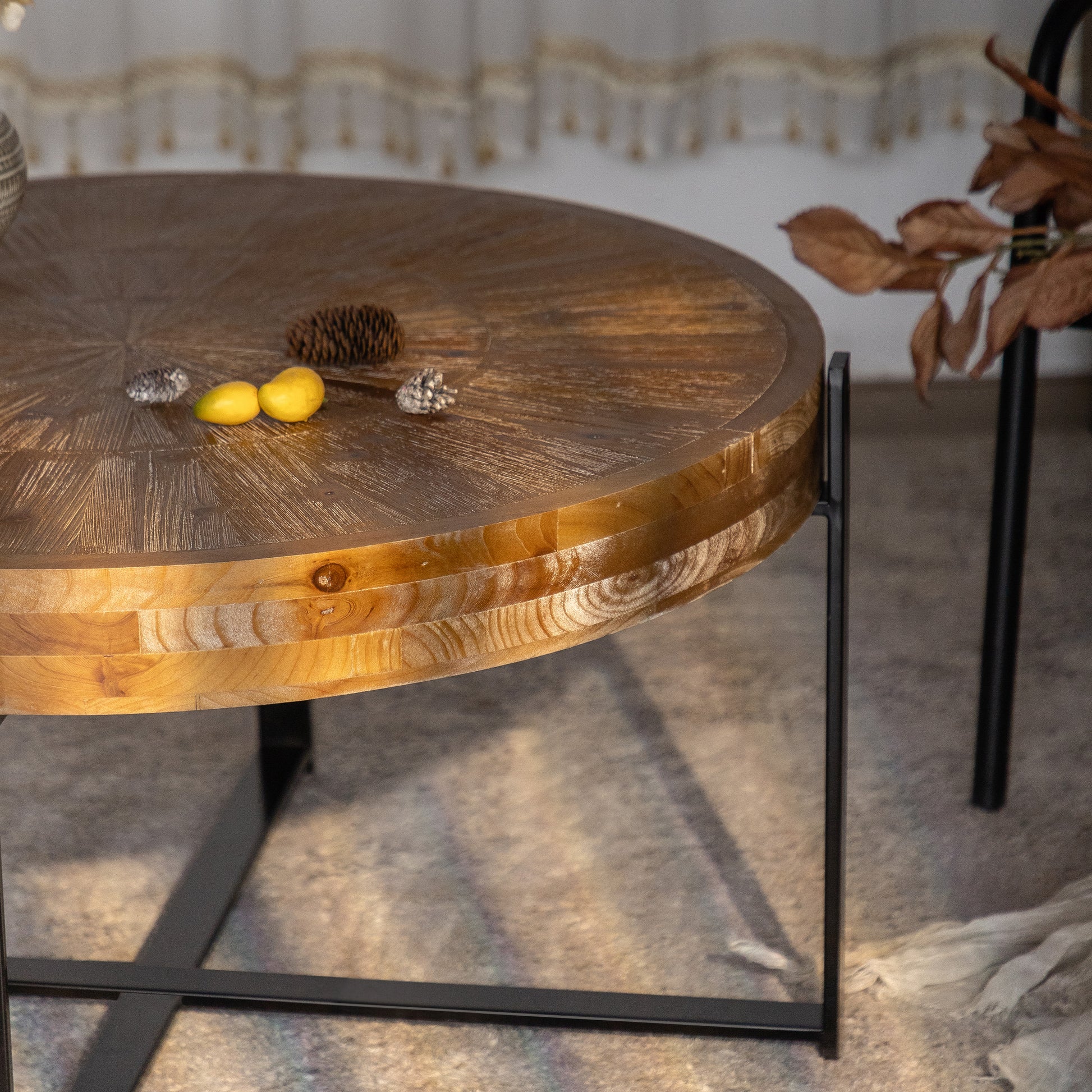 33.46"Retro Drawing Technology Splicing Round Coffee Table,Fir Wood Table Top With Black Cross Legs Base Natural Mdf Steel