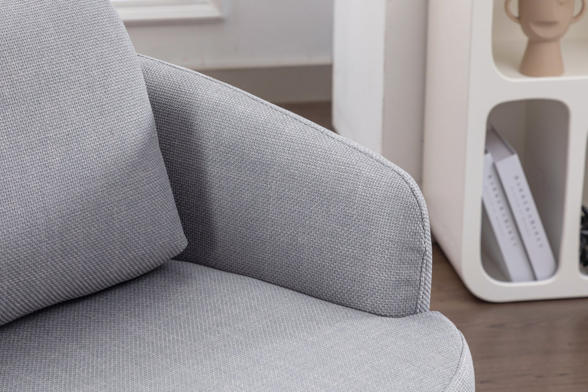 035 Linen Fabric Swivel Accent Chair With Soild Wood Round Brown Base Leg,Light Blue Light Blue Brown Primary Living Space Modern Eucalyptus Foam Linen