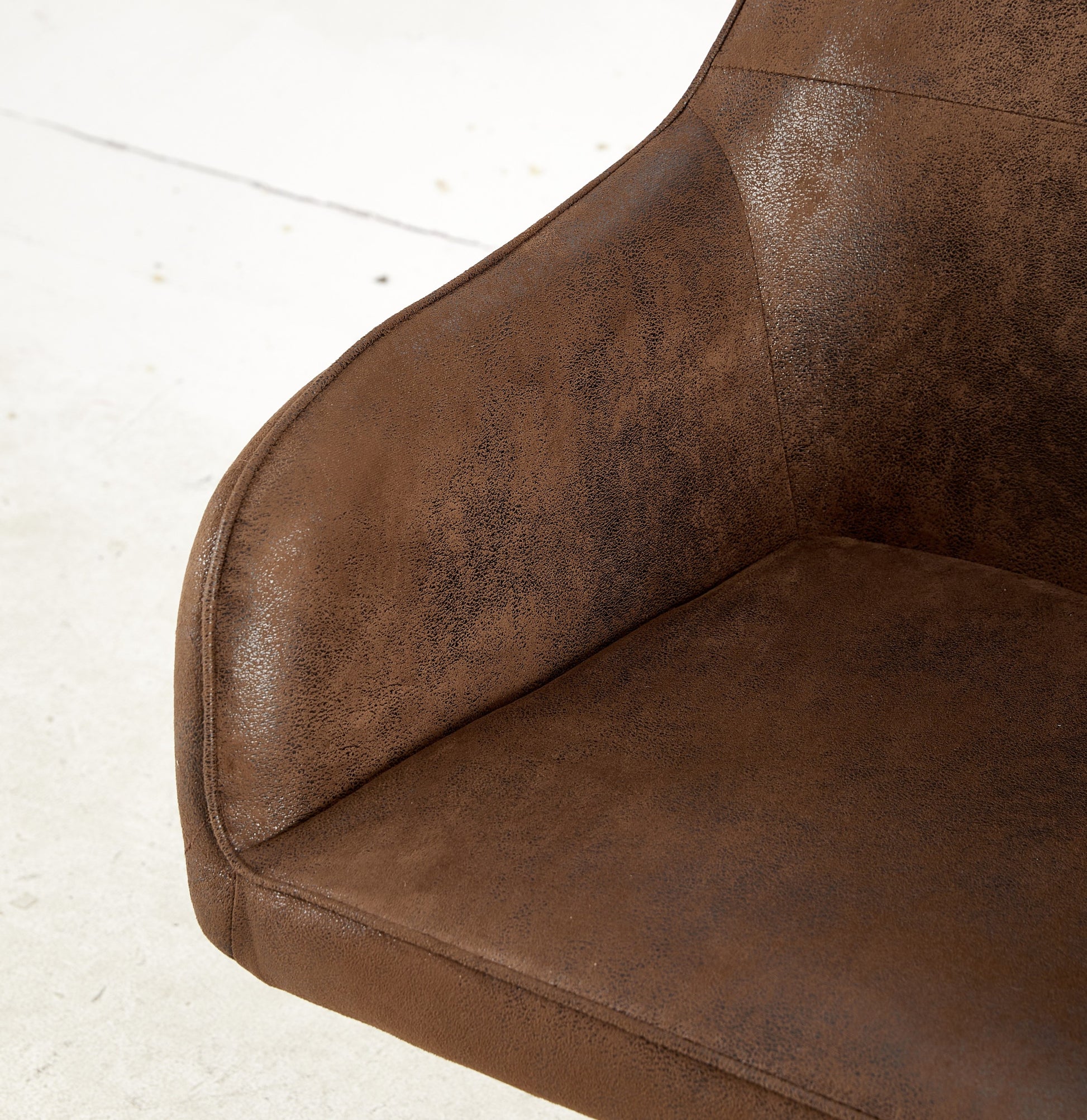 Modern Chair Set Of 2 With Iron Tube Legs, Soft Cushions And Comfortable Backrest, Suitable For Dining Room, Living Room, Cafe, Simple Structure.Swivel Chair Matte Brown Fabric