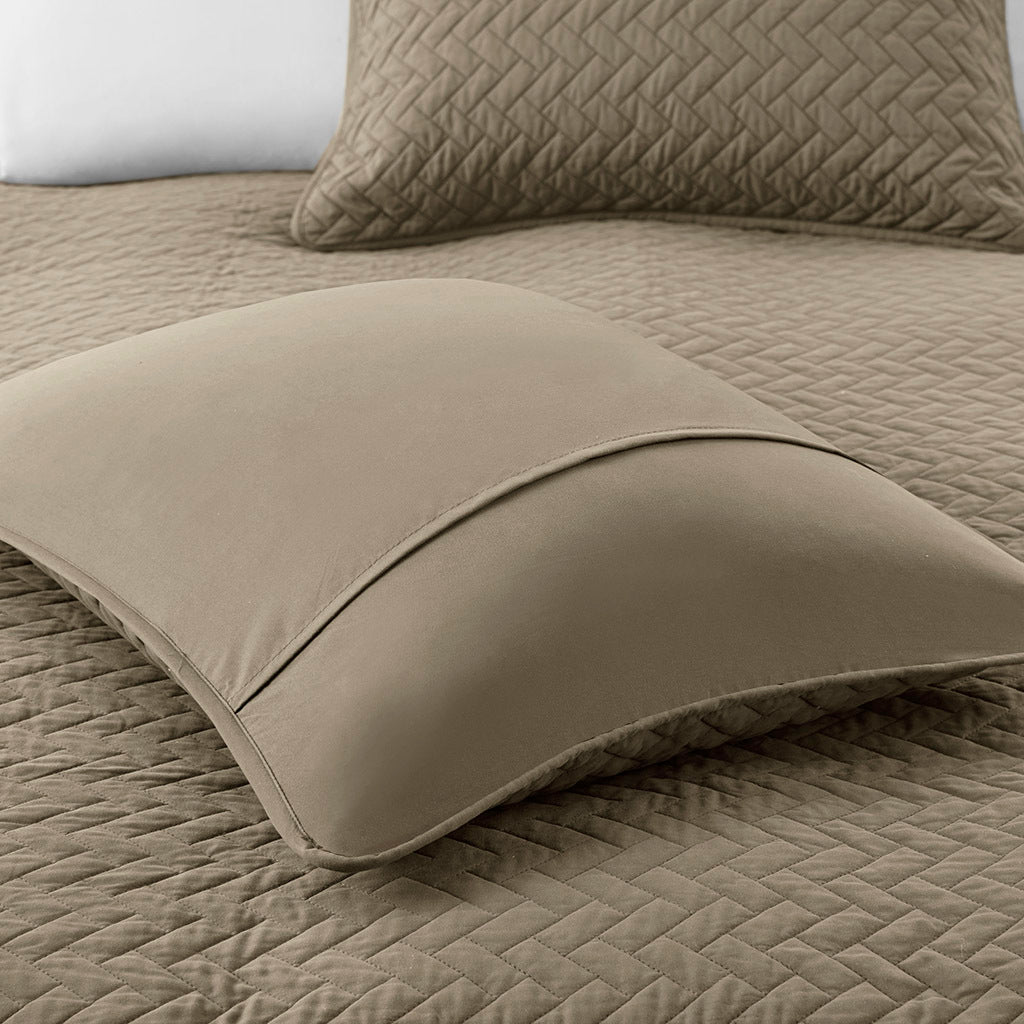 3 Piece Luxurious Oversized Quilt Set Taupe Cotton