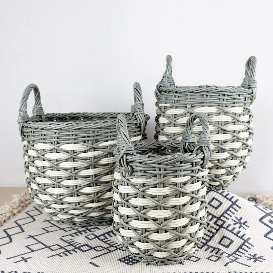 3 Pack Stackable Hand Woven Wicker Storage And Laundry Basket With Handles Gray Beige Plastic