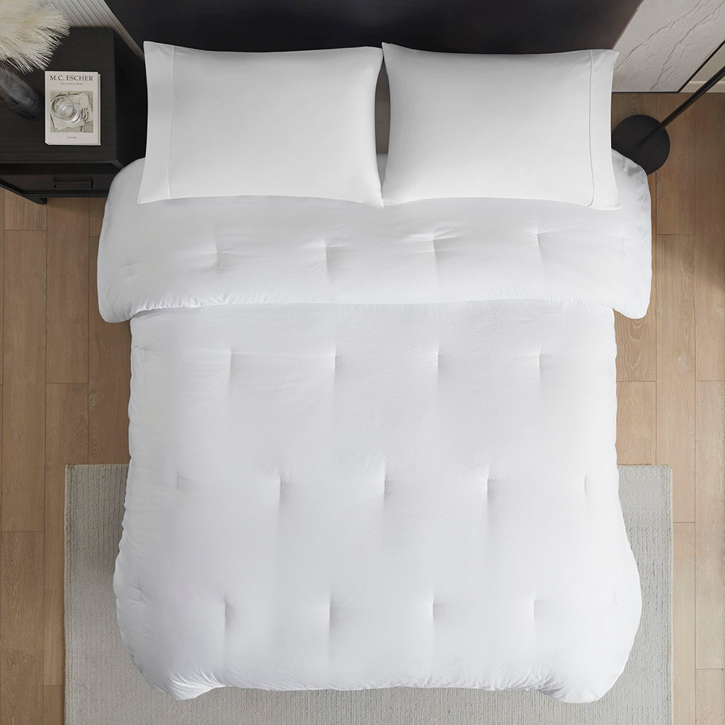 Oversized Down Alternative Comforter White Polyester