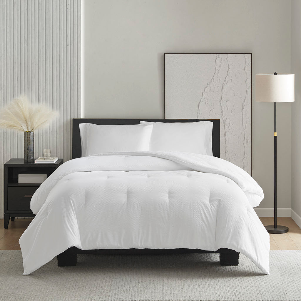 Oversized Down Alternative Comforter White Polyester