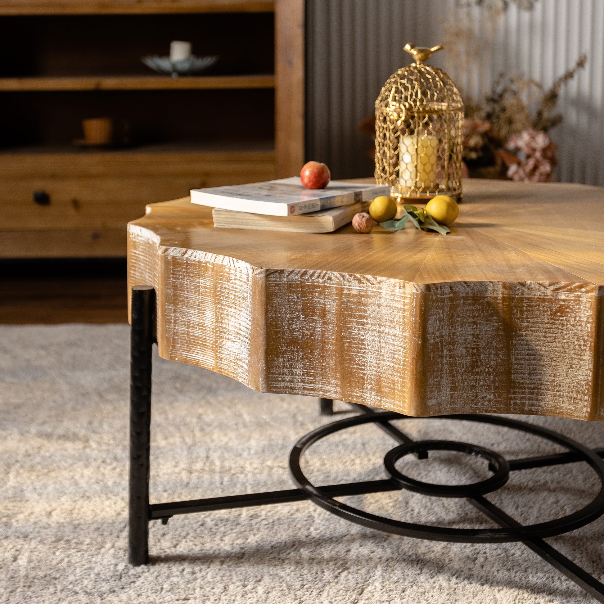 31.5 "Vintage Patchwork Lace Shape Coffee Table With Natural Pine Grain Table Top And Dimpled Metal Cross Legs, Cedar Coffee Table Set Set Of 2 Natural Black Wood Metal