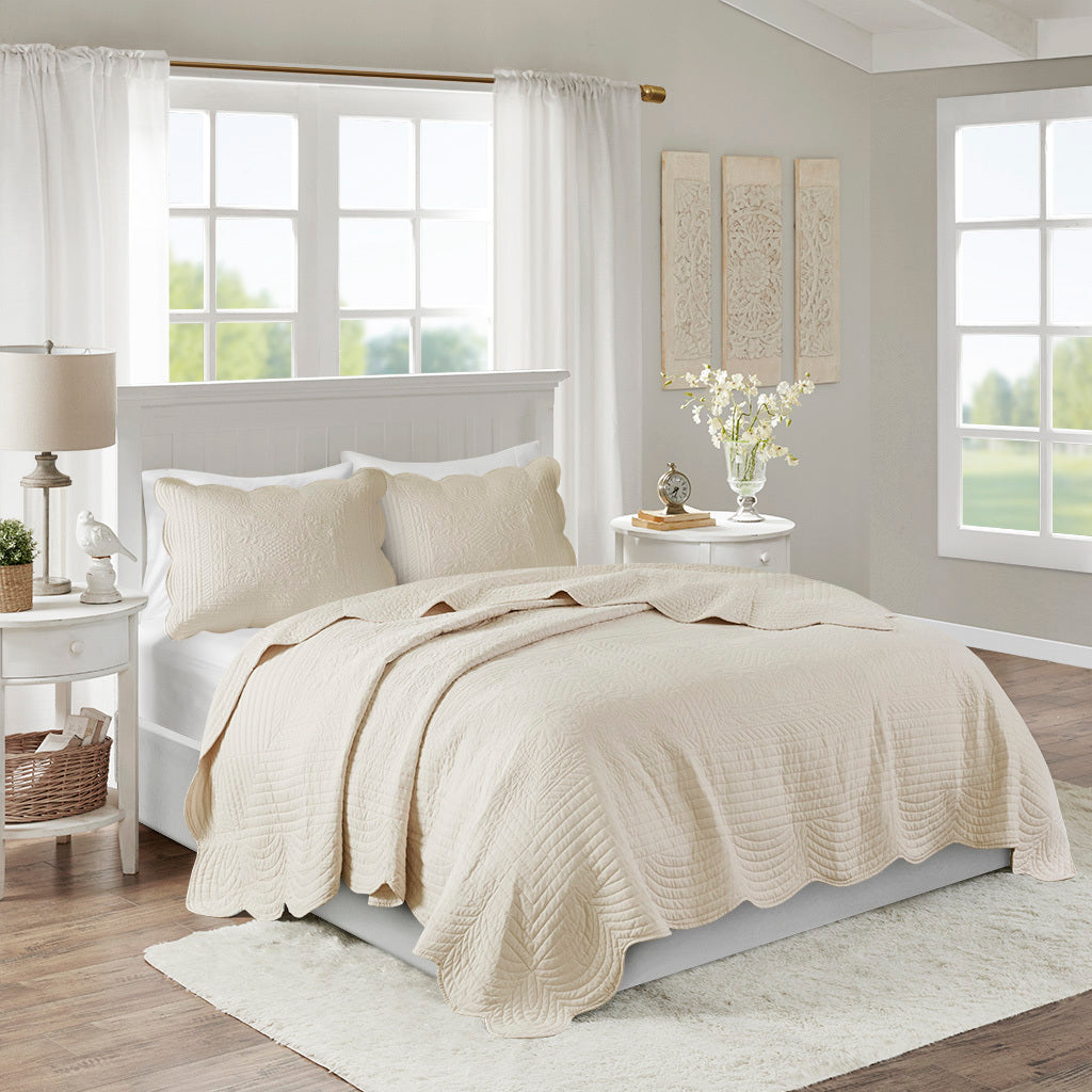 3 Piece Reversible Soped Edge Quilt Set Cream Microfiber