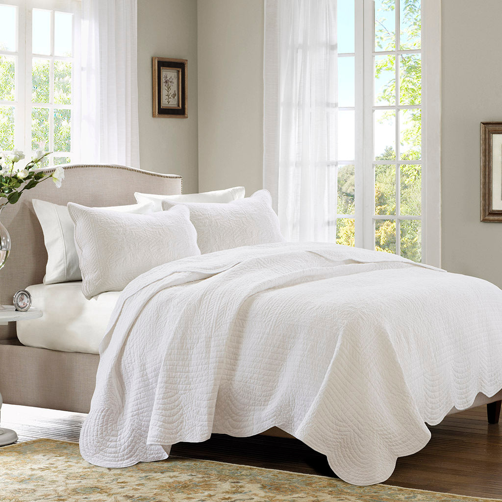 3 Piece Reversible Soped Edge Quilt Set White Microfiber