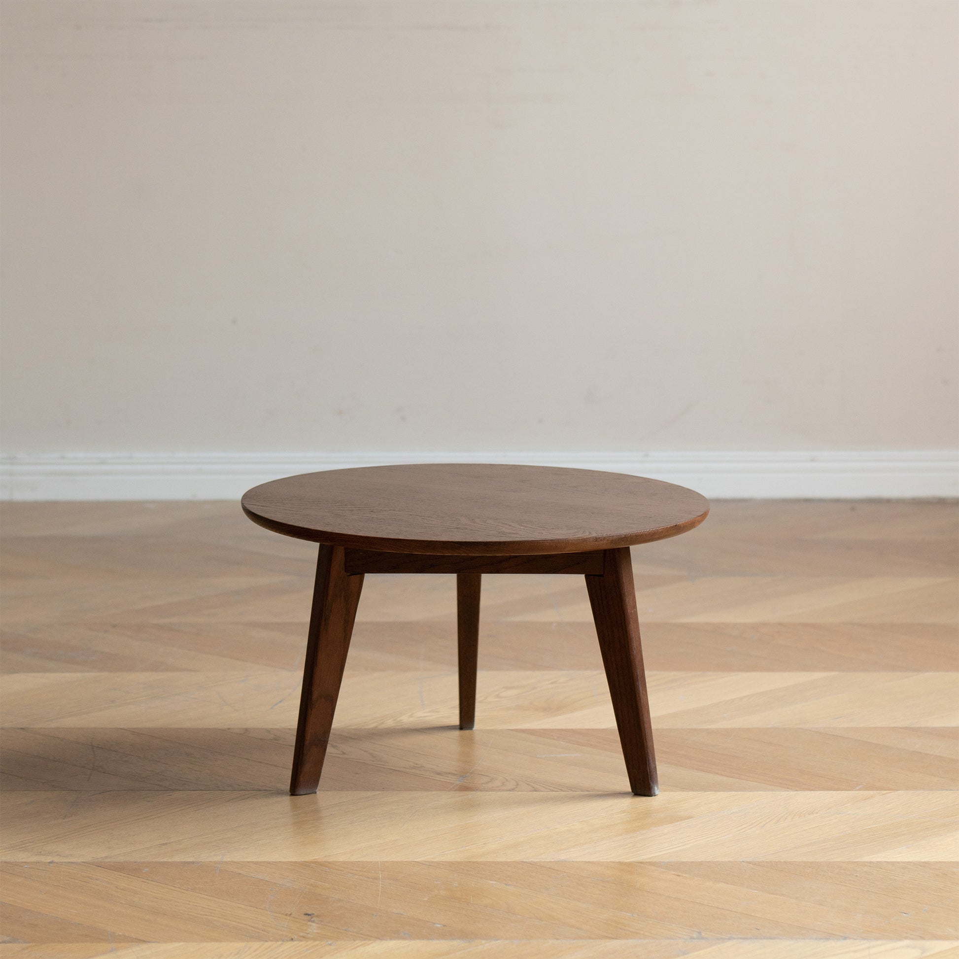 Center Table Low Table 100% Solid Oak Wood Top Plate Desk Coffee Table Width 60 X Depth60 X Height 35 Cm Study Desk Work From Home Easy To Assemble Walnut Color Wood Desk Oak Brown Primary Living Space Oak Round Open Storage Coffee & End Tables Wood