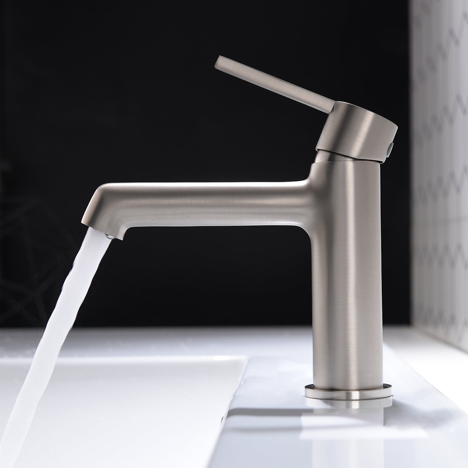 Brushed Nickel Bathroom Faucet For Sink 1 Hole, Bathroom Sink Faucet Single Handle, Modern Bathroom Basin Faucet Bathroom Knob Handles Geometric One Brushed Nickel Side Sprayer Deck Mounted Cartridge Valve Single Hole Faucets Nickel Contemporary 1 Hole