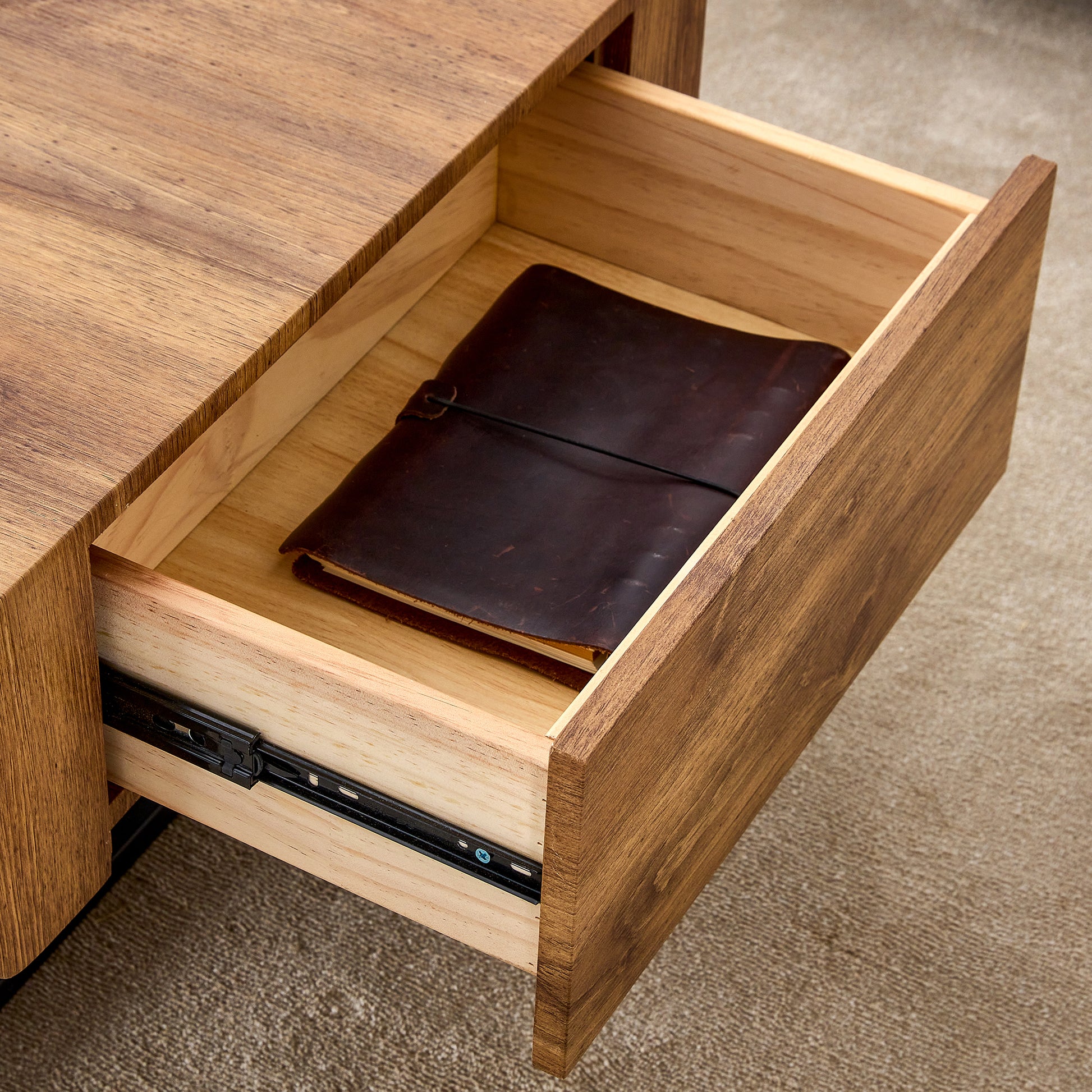 A Coffee Table Made Of American Vintage Mdf Material. Equipped With Drawers Made Of Solid Wood Material. Can Store Items And Save Space. Paired With Black Metal Table Legs. Suitable For Living Room.