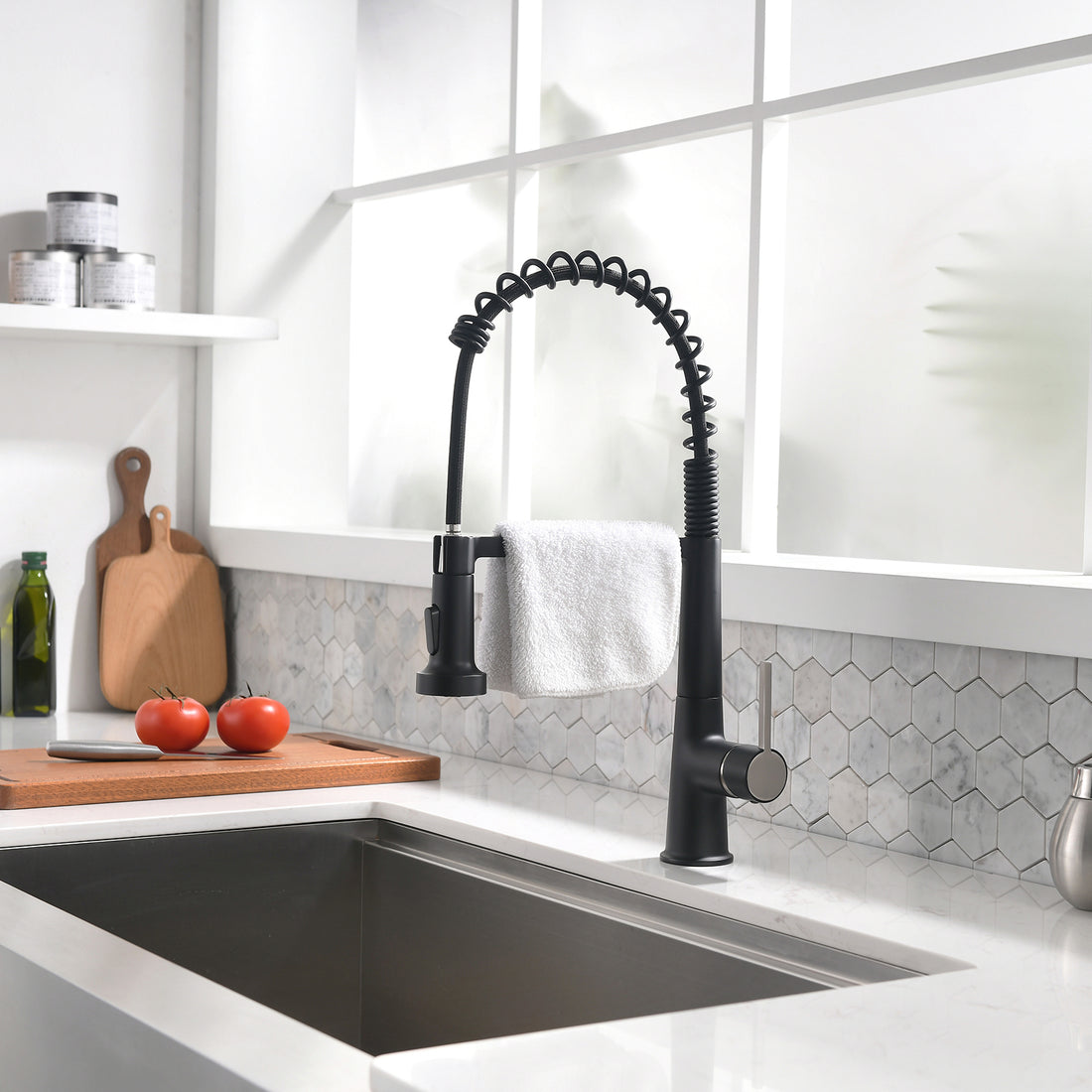 Faucet For Kitchen Sink, Black Kitchen Faucet With Pull Down Sprayer, Modern Commercial Spring Pull Out Kitchen Sink Faucet Black Kitchen Contemporary Ceramic Brass