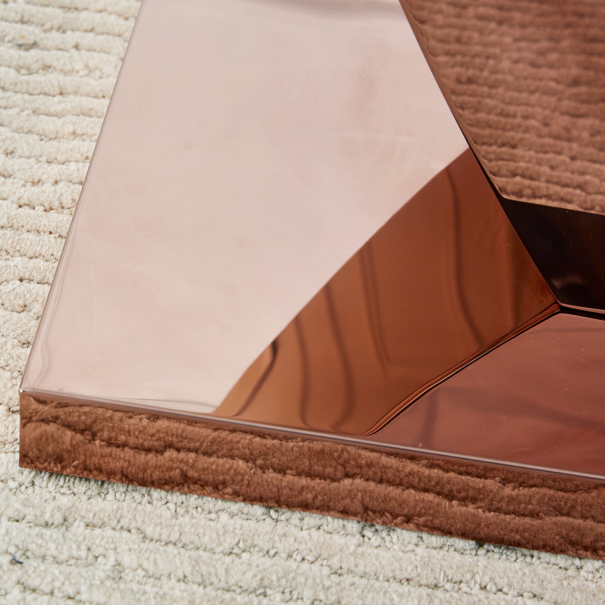 Modern Minimalist Rectangular Glass Dining Table, 0.4 "Thick, Tempered Glass Tabletop, Rose Gold Colored Legs. Used In Kitchen, Dining Room, And Living Room 63" * 31.5 "* 29.5" F 1548 Rose Gold Glass