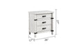 Loretta Modern Style 4 Pc Queen Bedroom Set Made With Wood In Antique White Queen Antique White Wood White 4 Piece Set Bedroom Bed Included,Dresser Included,Mirror Included,Nightstand Included Modern Solid Wood Mdf Wood