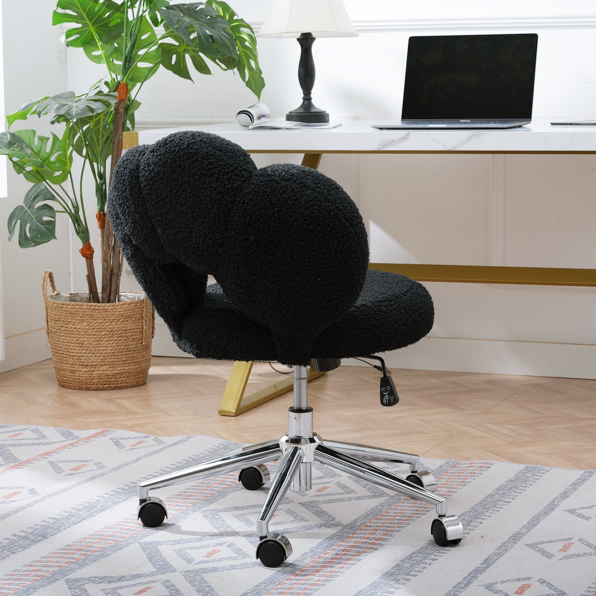 Chair Black Teddy