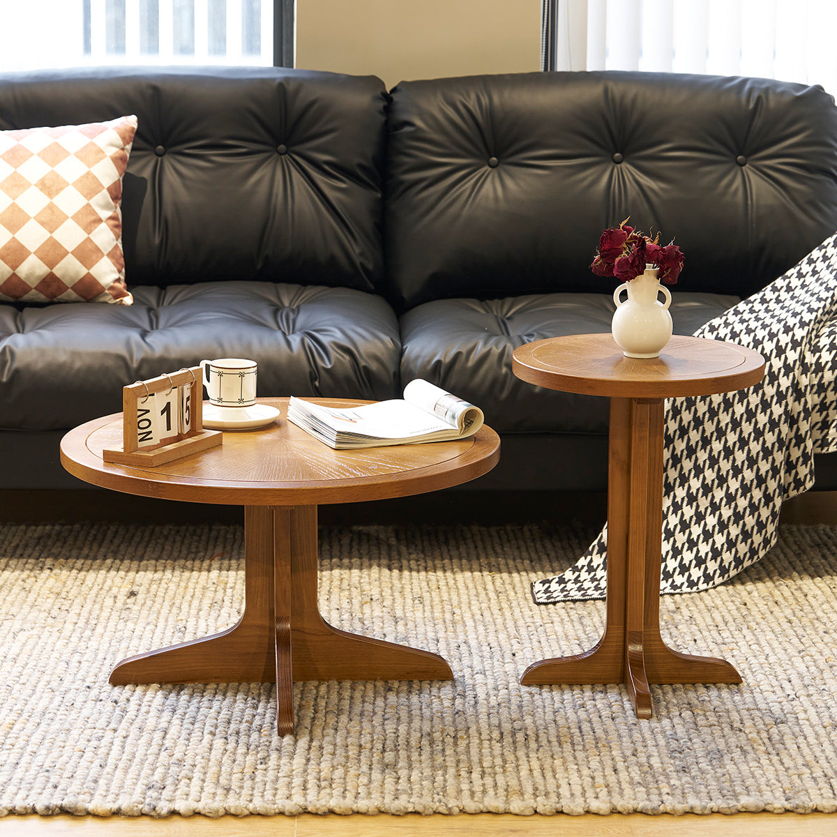 2 Piece Modern Farmhouse Living Room Coffee Table Set, Stylish And Elegant Nesting Round Wooden Table,Side End Table Set For Living Room,Bedroom Brown Wood