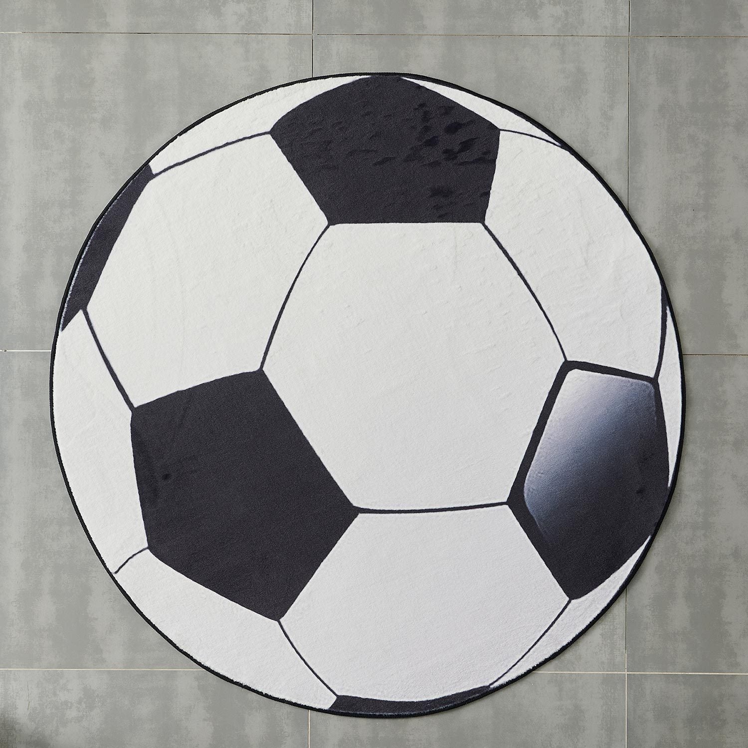 Soccer Ball Shape Machine Washable Extra Soft Decorative Area Rug Round Black White Polyester