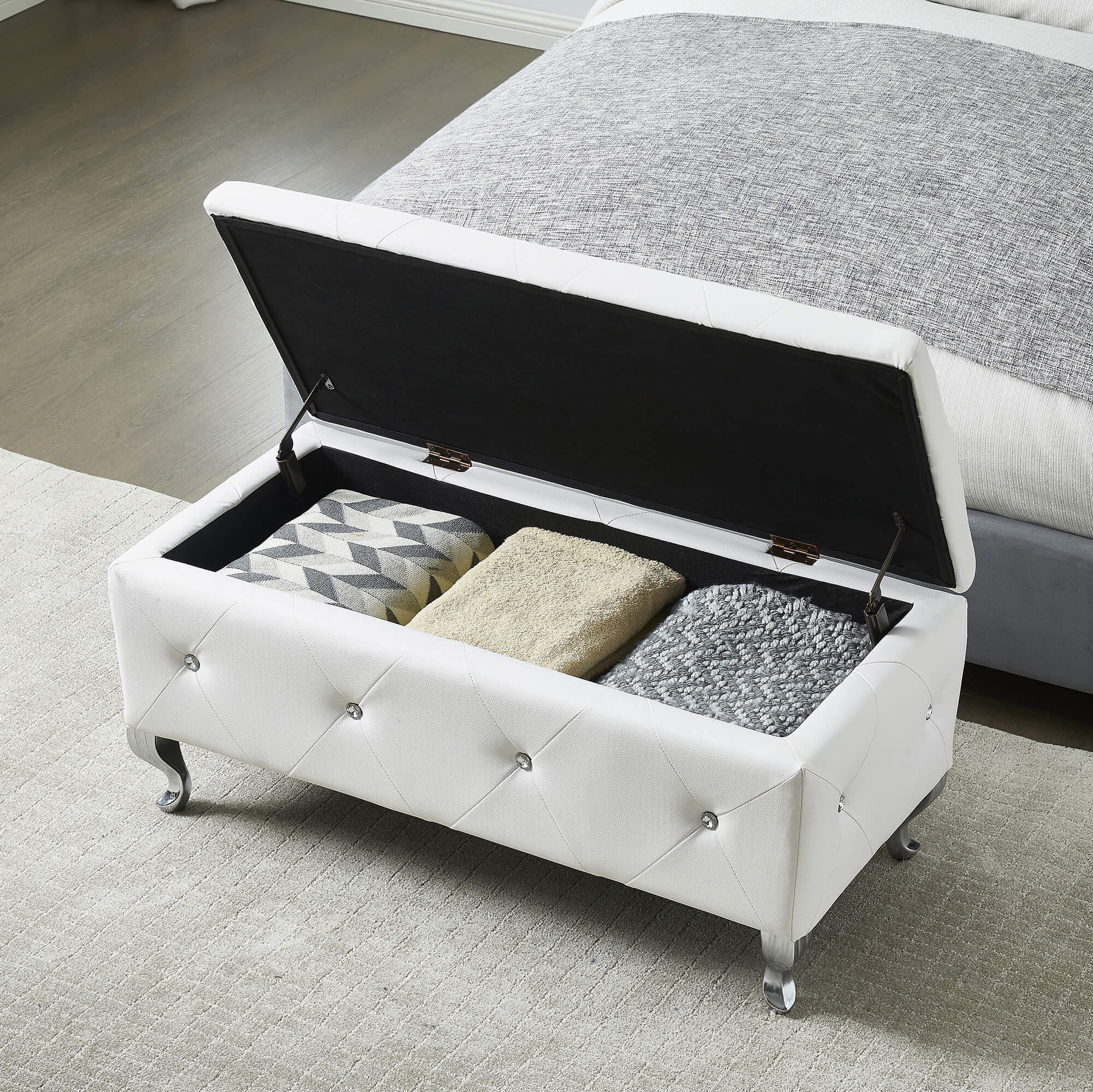 Upholstered Storage Ottoman Bench For Bedroom End Of Bed Faux Leather Rectangular Storage Benches Footrest With Crystal Buttons For Living Room Entryway White White Bedroom Black Pine Wood White Pu Vanity Stools Faux Leather Rectangular American