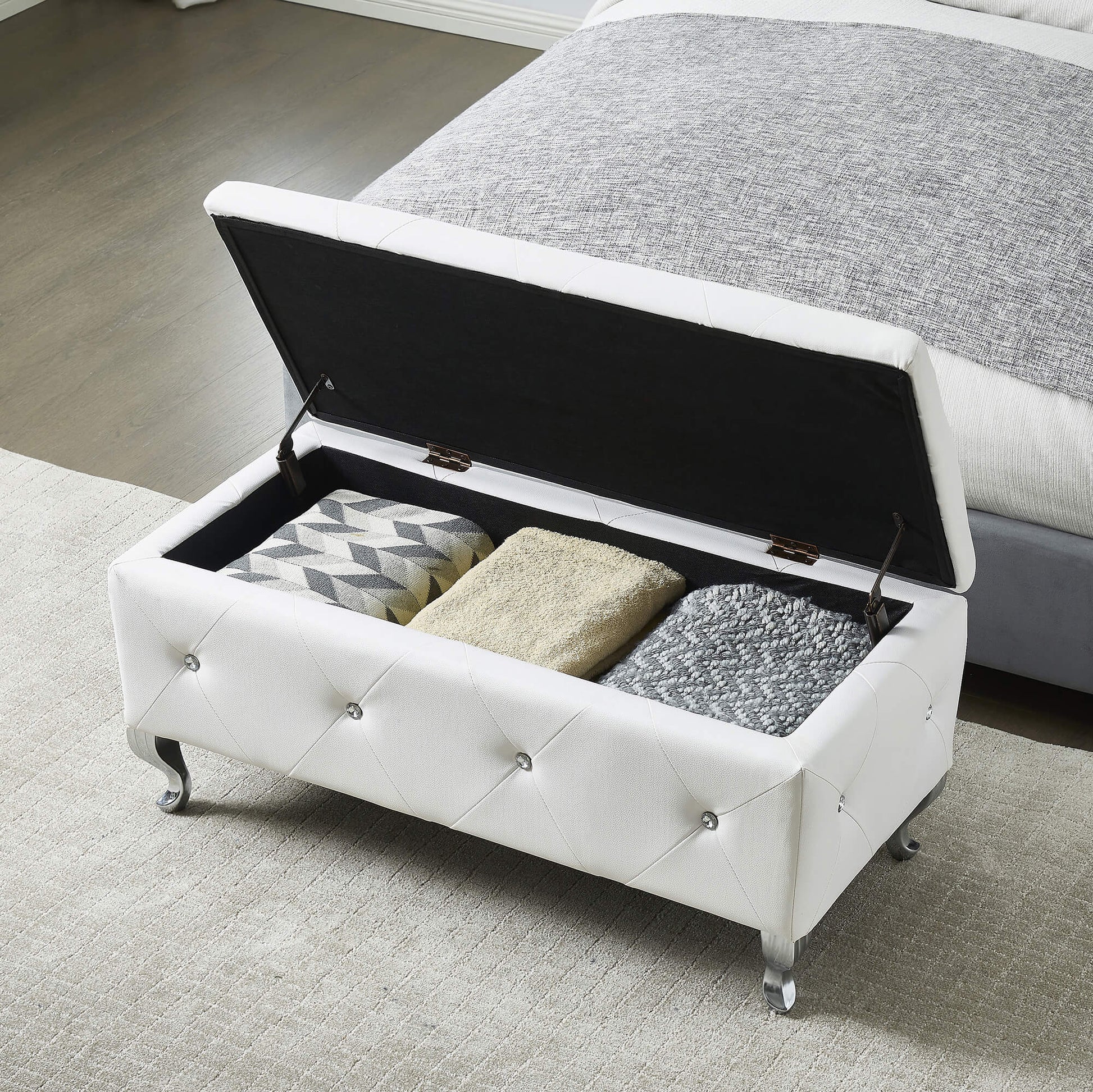 Upholstered Storage Ottoman Bench For Bedroom End Of Bed Faux Leather Rectangular Storage Benches Footrest With Crystal Buttons For Living Room Entryway White White Bedroom Black Pine Wood White Pu Vanity Stools Faux Leather Rectangular American