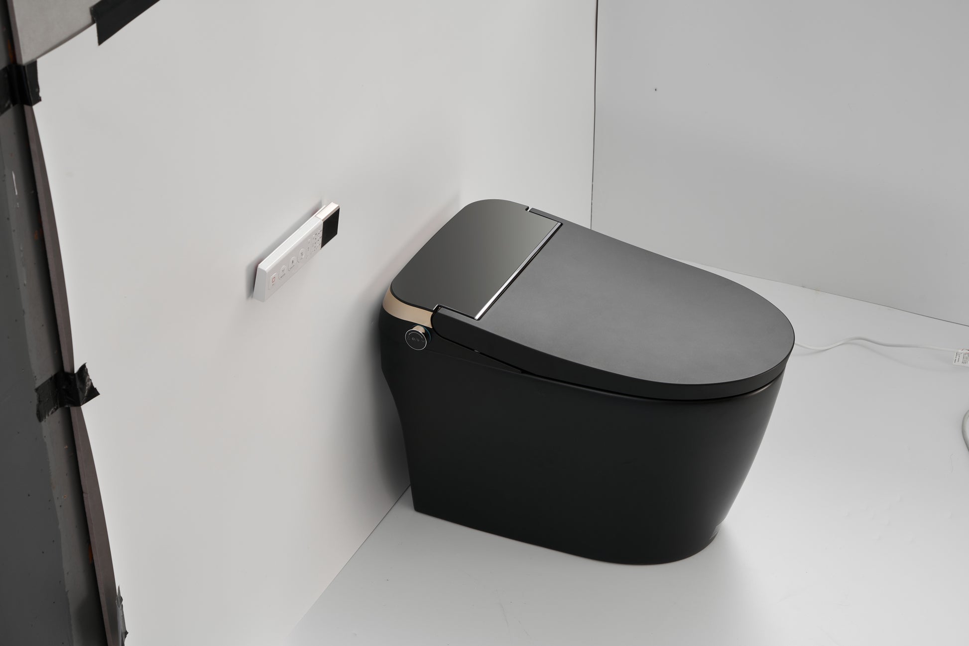 Elongated One Piece Floor Mounted Smart Toilet With Remote Control And Automatic Cover Matte Black Ceramic