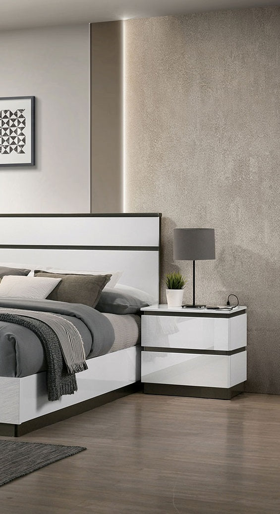 Contemporary 1Pc Nightstand White Color High Gloss Finish W Metallic Accents Bedside Table W Usb Port Bedroom Furniture White 2 Drawers Bedroom Bedside Cabinet Classic,Contemporary,Modern Drawers White Solid Wood