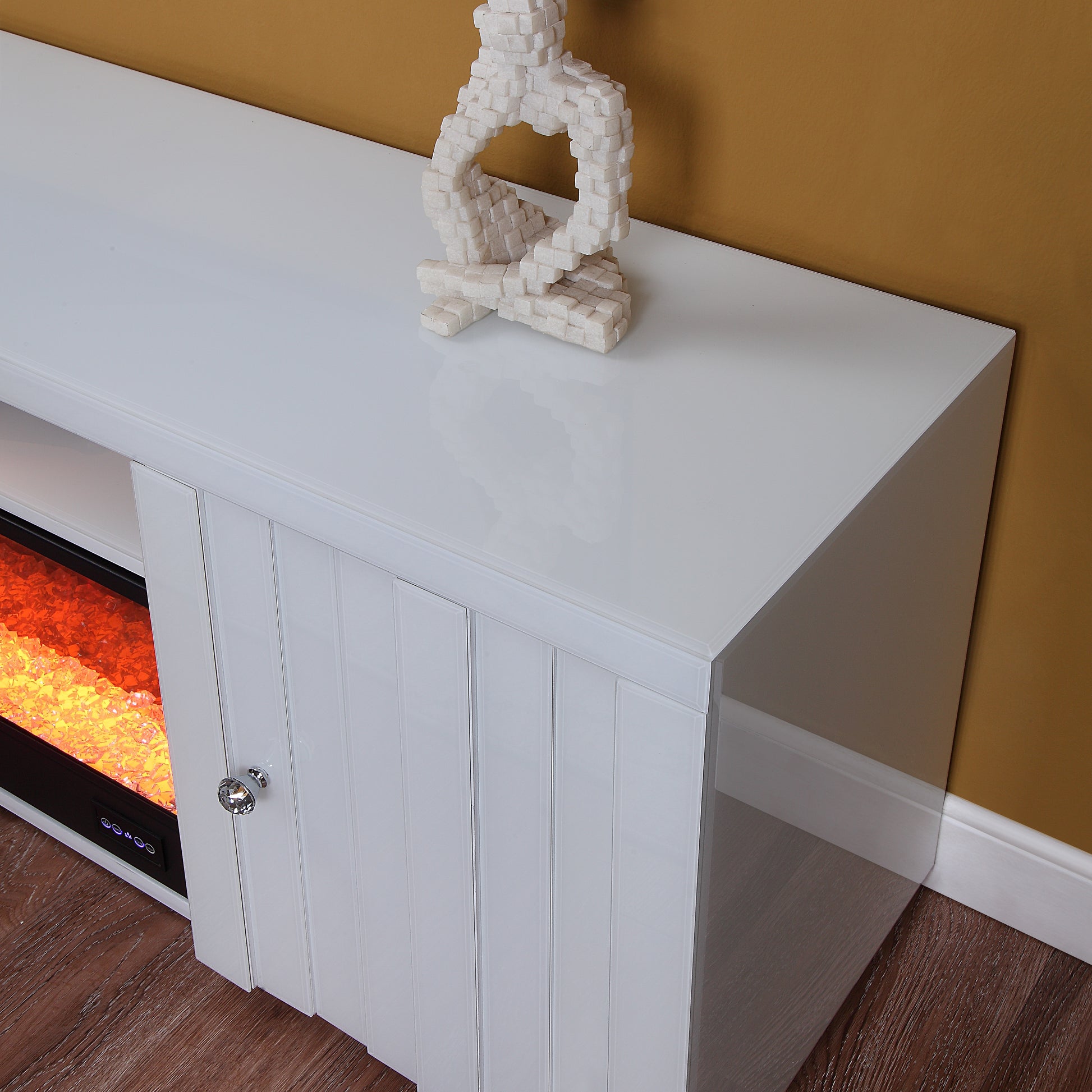 Reid 70.5" White Finish Tv Stand With Fireplace And Speaker White Wood