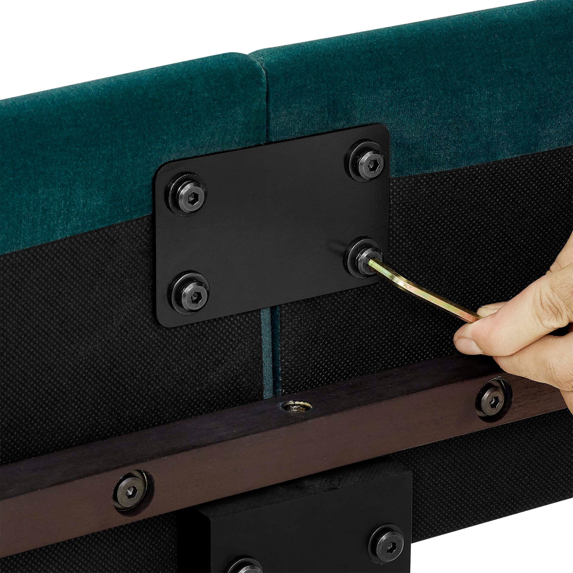 Queen Size Green Velvet Tufted Upholstered Platform Bed Box Spring Required Queen Green Wood Bedroom Contemporary,Modern,Transitional Bed Frame Foam Velvet Polyester