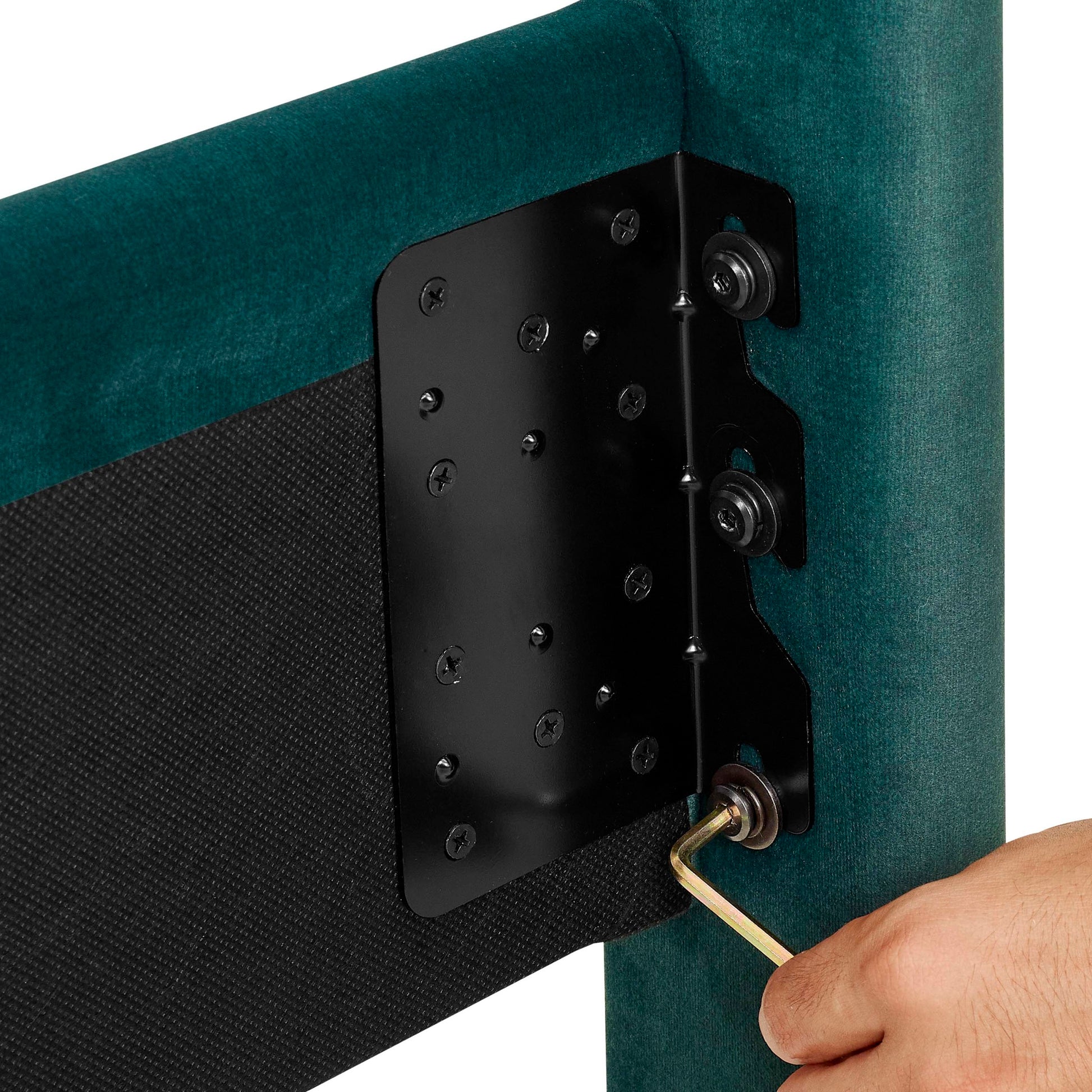 King Size Green Velvet Tufted Upholstered Platform Bed Box Spring Required King Green Wood Bedroom Contemporary,Modern,Transitional Bed Frame Foam Polyester