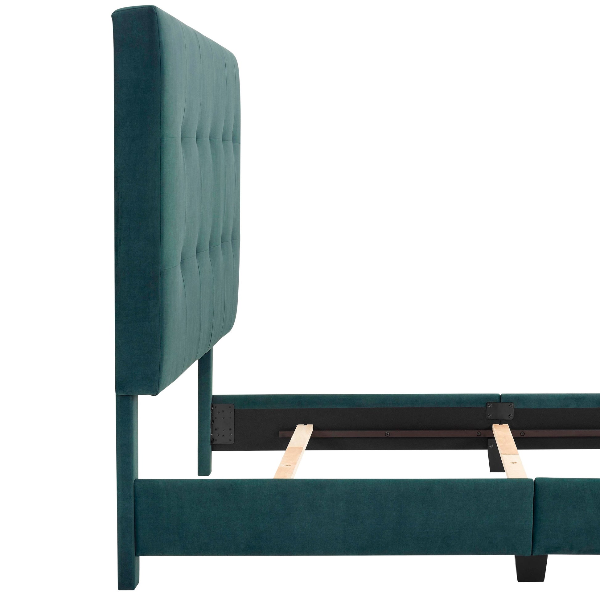 Queen Size Green Velvet Tufted Upholstered Platform Bed Box Spring Required Queen Green Wood Bedroom Contemporary,Modern,Transitional Bed Frame Foam Velvet Polyester