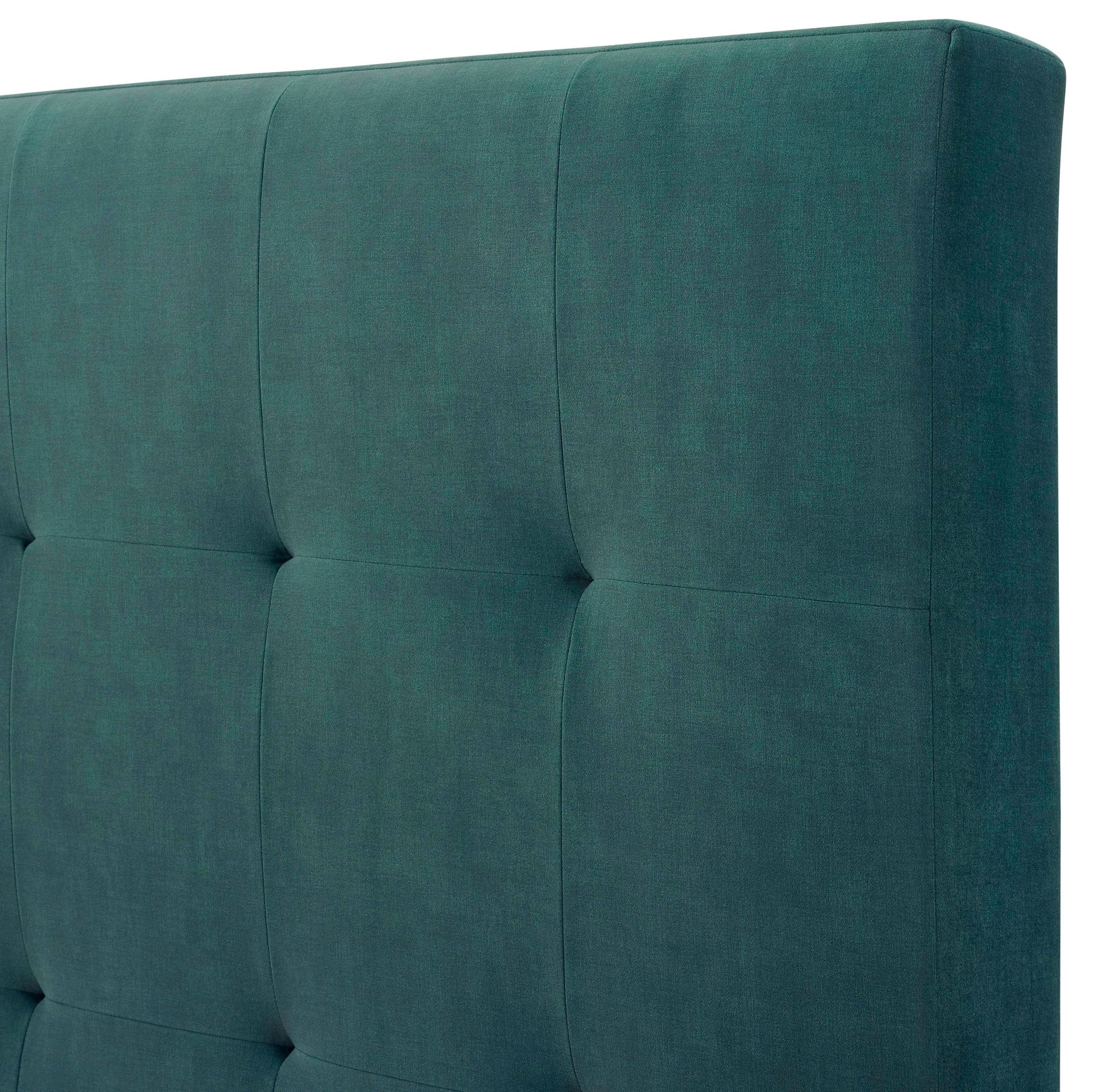 Queen Size Green Velvet Tufted Upholstered Platform Bed Box Spring Required Queen Green Wood Bedroom Contemporary,Modern,Transitional Bed Frame Foam Velvet Polyester