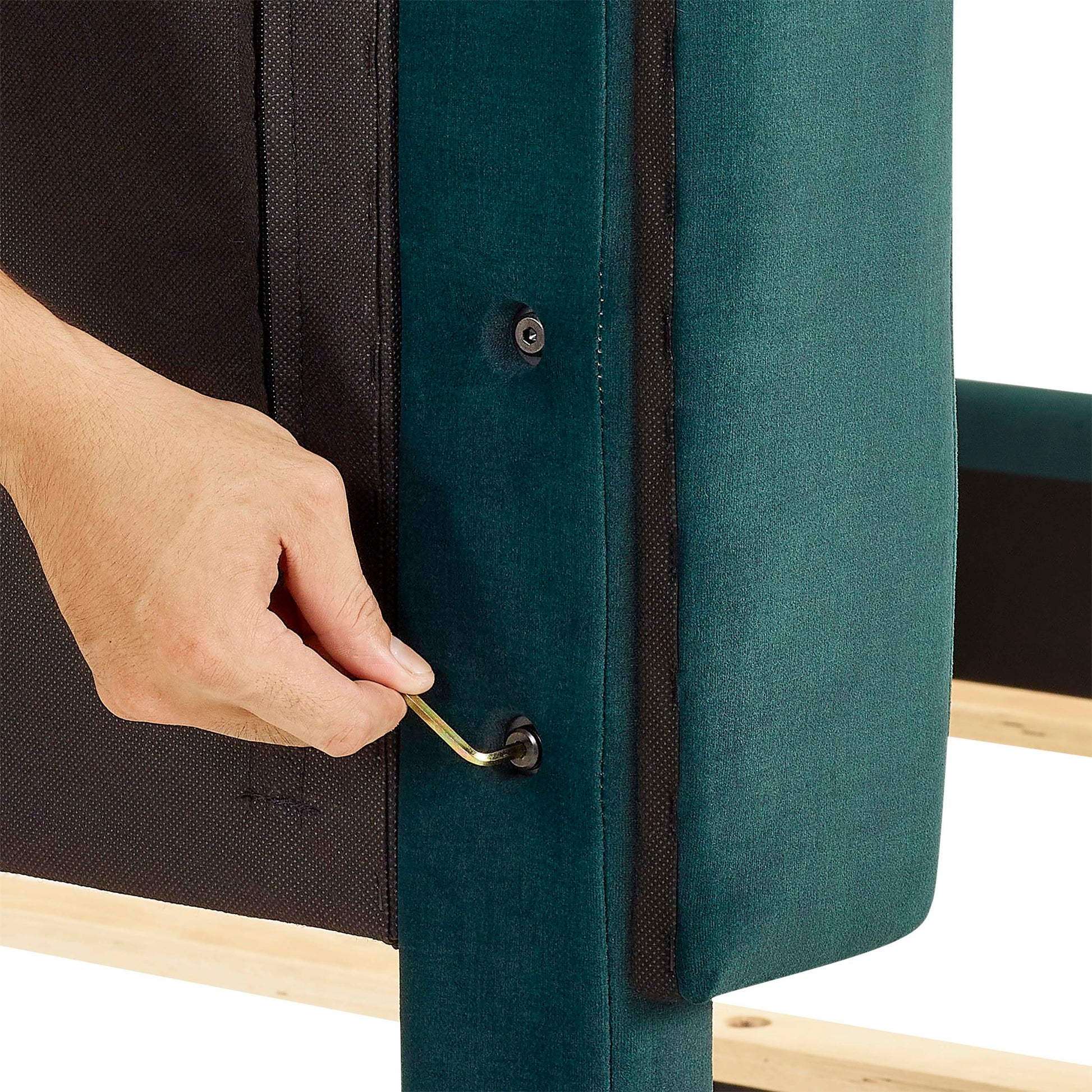 King Size Green Velvet Tufted Upholstered Platform Bed Box Spring Required King Green Wood Bedroom Contemporary,Modern,Transitional Bed Frame Foam Polyester