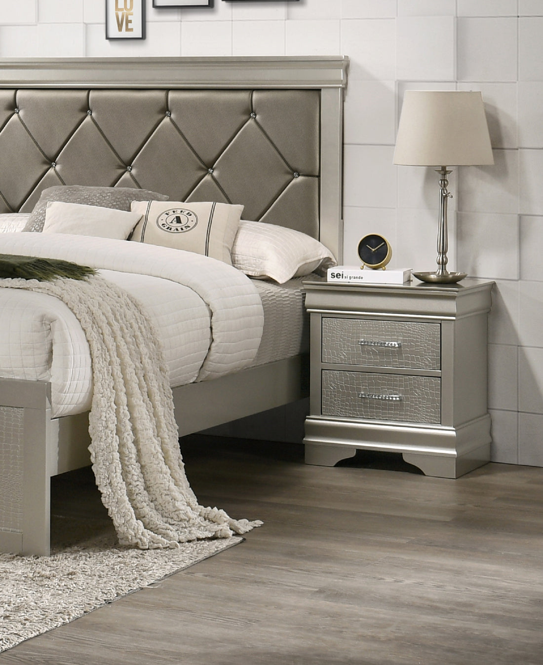 1Pc Modern Glam Style Two Drawers Nightstand Champagne Finish Solid Wood Crystal Like Diamond Tufted Crocodile Texture Bedroom Furniture Beige 2 Drawers Solid Wood