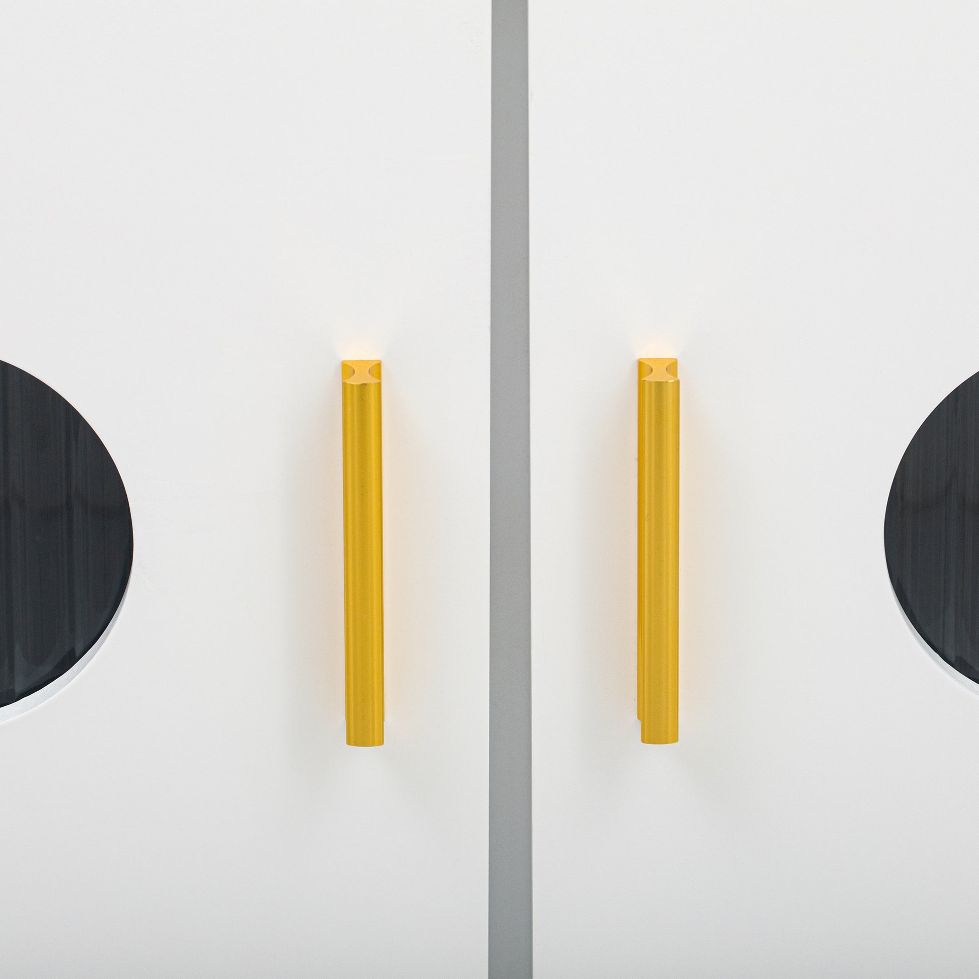 Modern Tv Stand For Tvs Up To 80 Inches, Entertainment Center With Glass Door, 2 Drawers And Cabinets, Wood Tv Storage Cabinet With Solid Wood Legs And Metal Handles For Living Room White Mdf