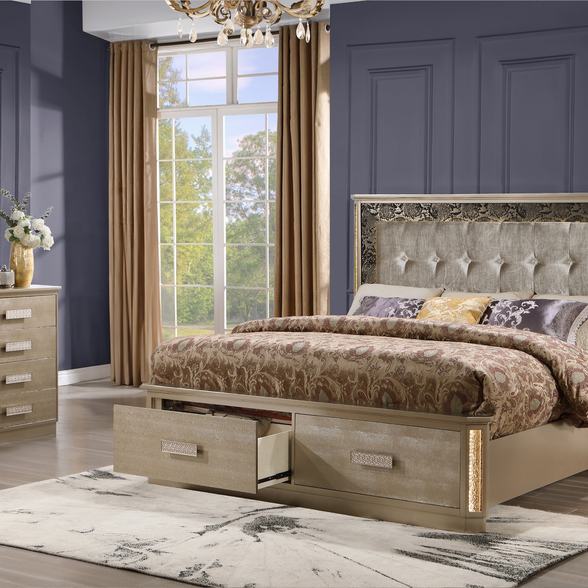 King 4Pc Bedroom Set Made With Wood In Gold Box Spring Not Required King Gold Wood 4 Piece Set Bedroom Bed Included,Dresser Included,Mirror Included,Nightstand Included Contemporary,Modern Wood