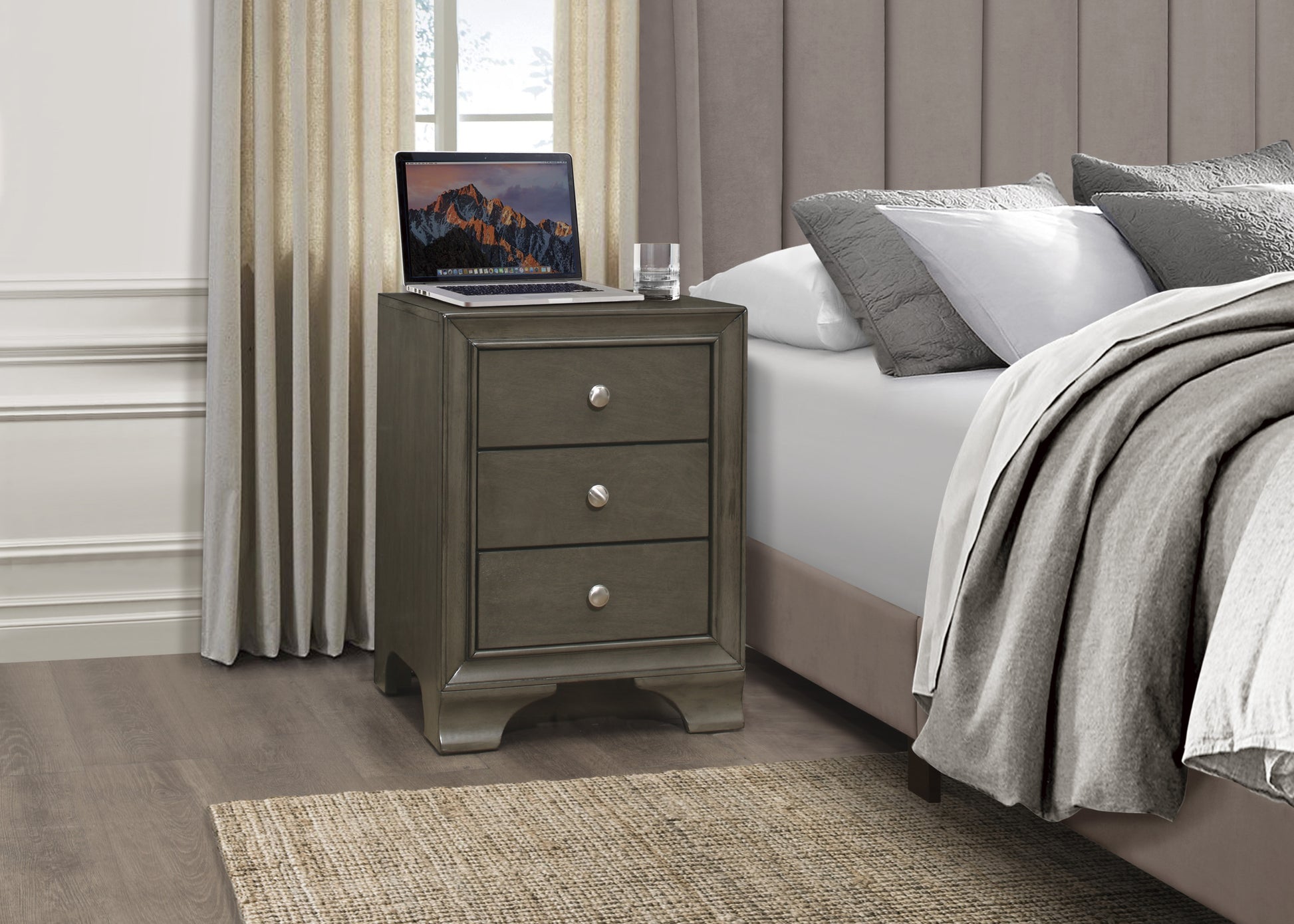 Gray Finish 3 Drawers Nightstand With 2 Usb Ports Transitional Bedroom Furniture 1Pc Bedside Table Wooden Gray 3 Drawers Bedroom Bedside Cabinet Transitional Usb Port Wood