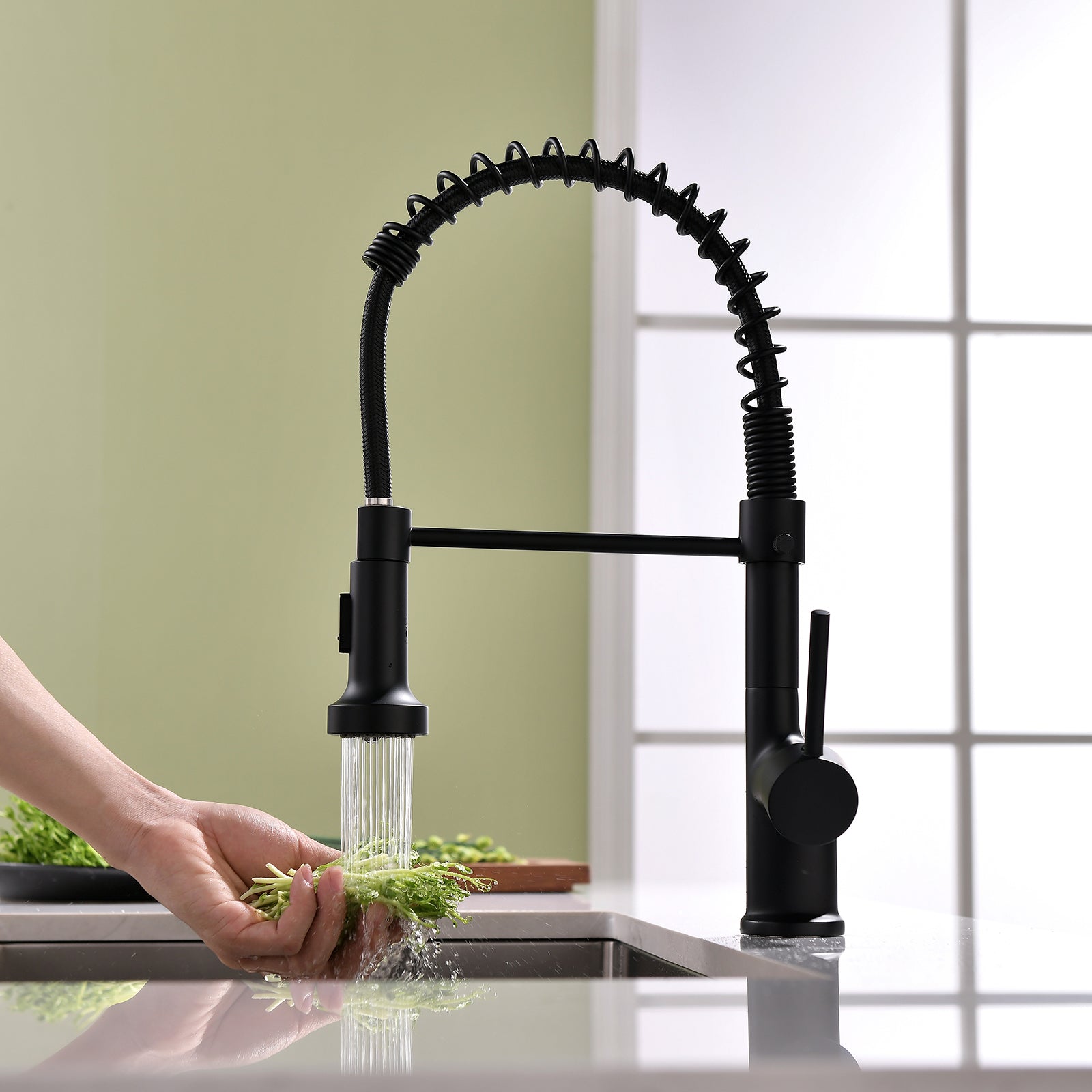 Commercial Black Kitchen Faucet With Pull Down Sprayer, Single Handle Single Lever Kitchen Sink Faucet Black Kitchen Contemporary Ceramic Brass