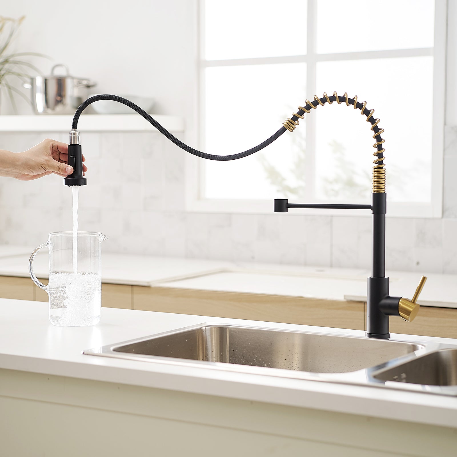 Commercial Black And Nickel Gold Kitchen Faucet With Pull Out Sprayer, Single Handle Single Lever Kitchen Sink Faucet Beige Gold Kitchen Contemporary Ceramic Stainless Steel