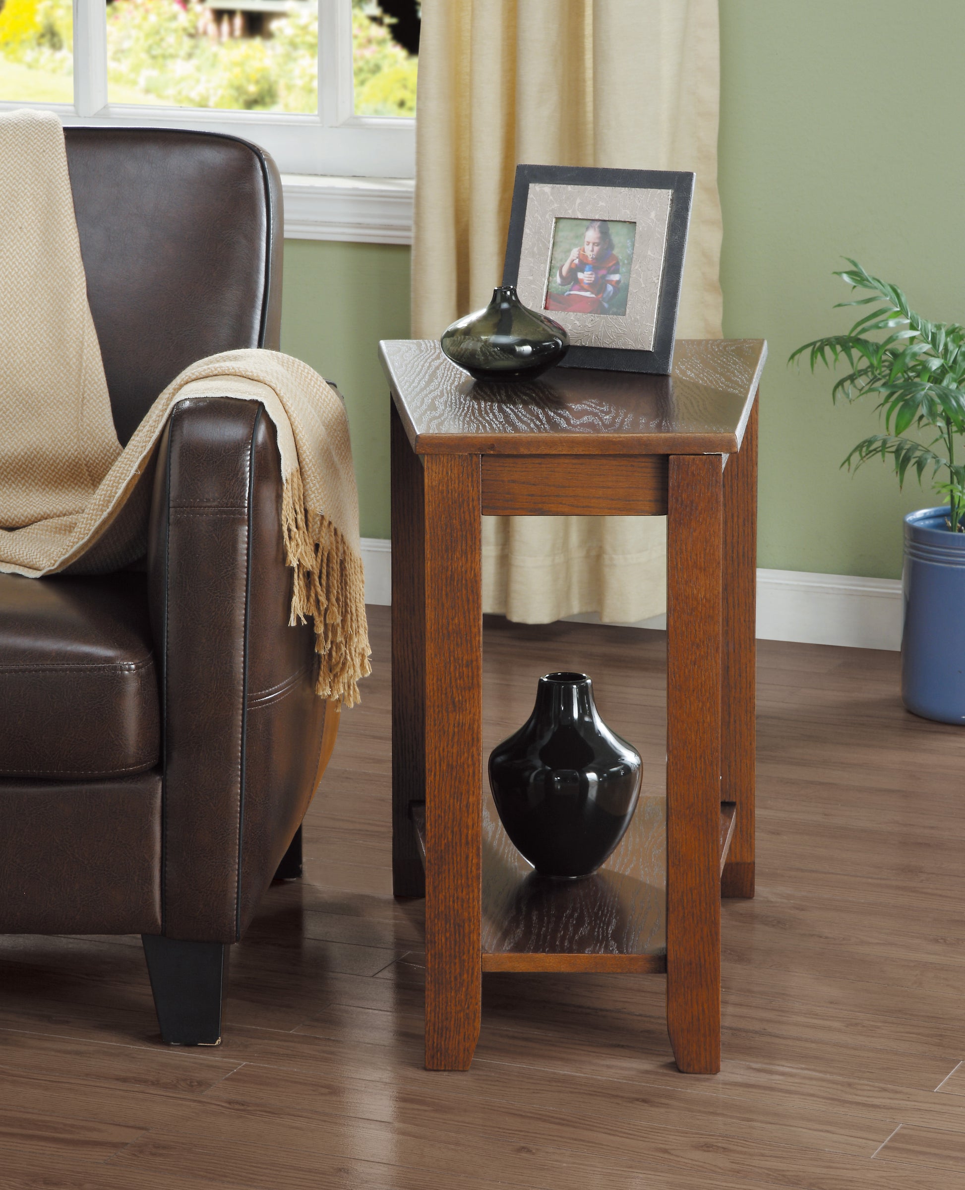 Contemporary Espresso Finish Chairside Table With Lower Shelf Wedge Shape Wooden Furniture 1Pc Side Table Espresso Contemporary Open Storage Coffee & End Tables Wood