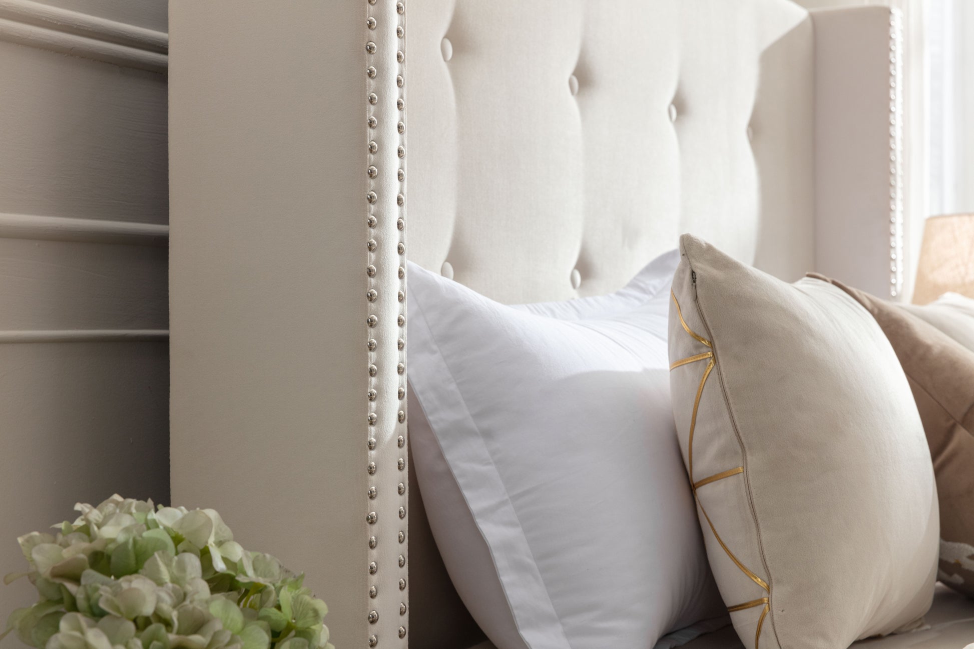 Peyton Upholstered Queen Bed 54" High Headboard Traditional Hand Buttoned Tufting Trim Wingback No Box Spring Needed Easy Assembly Ivory Velvet Box Spring Not Required Queen Ivory Brown Metal Bedroom Classic,European,Modern,Traditional Oak Bed Frame Foam